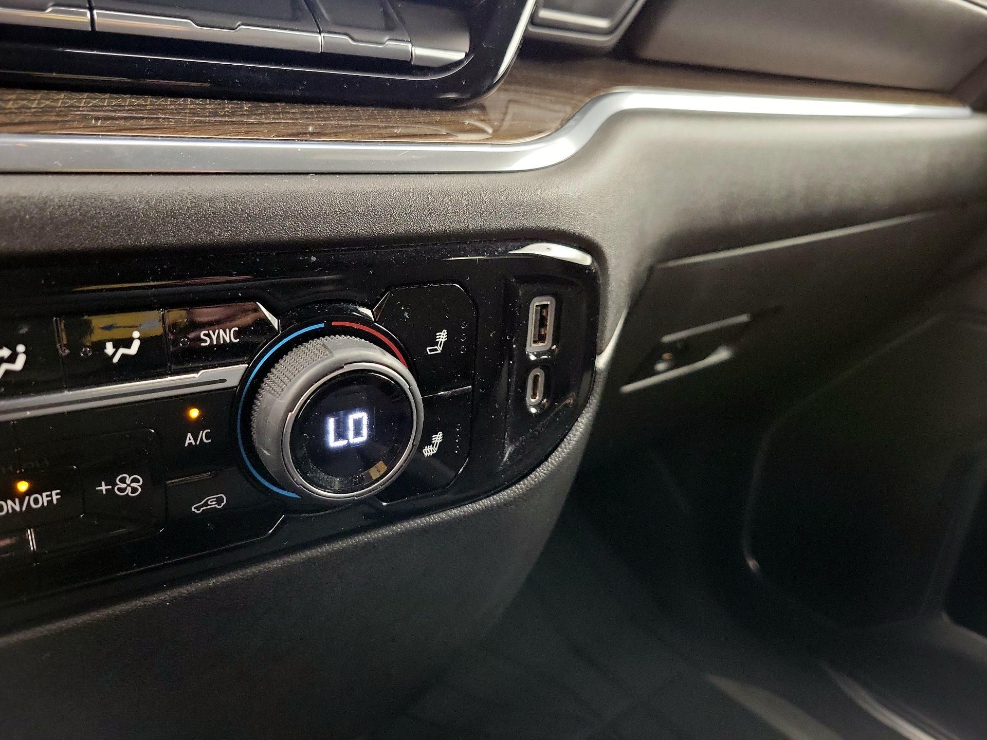 Thumbnail: 2023 Chevrolet Silverado 1500 - 19