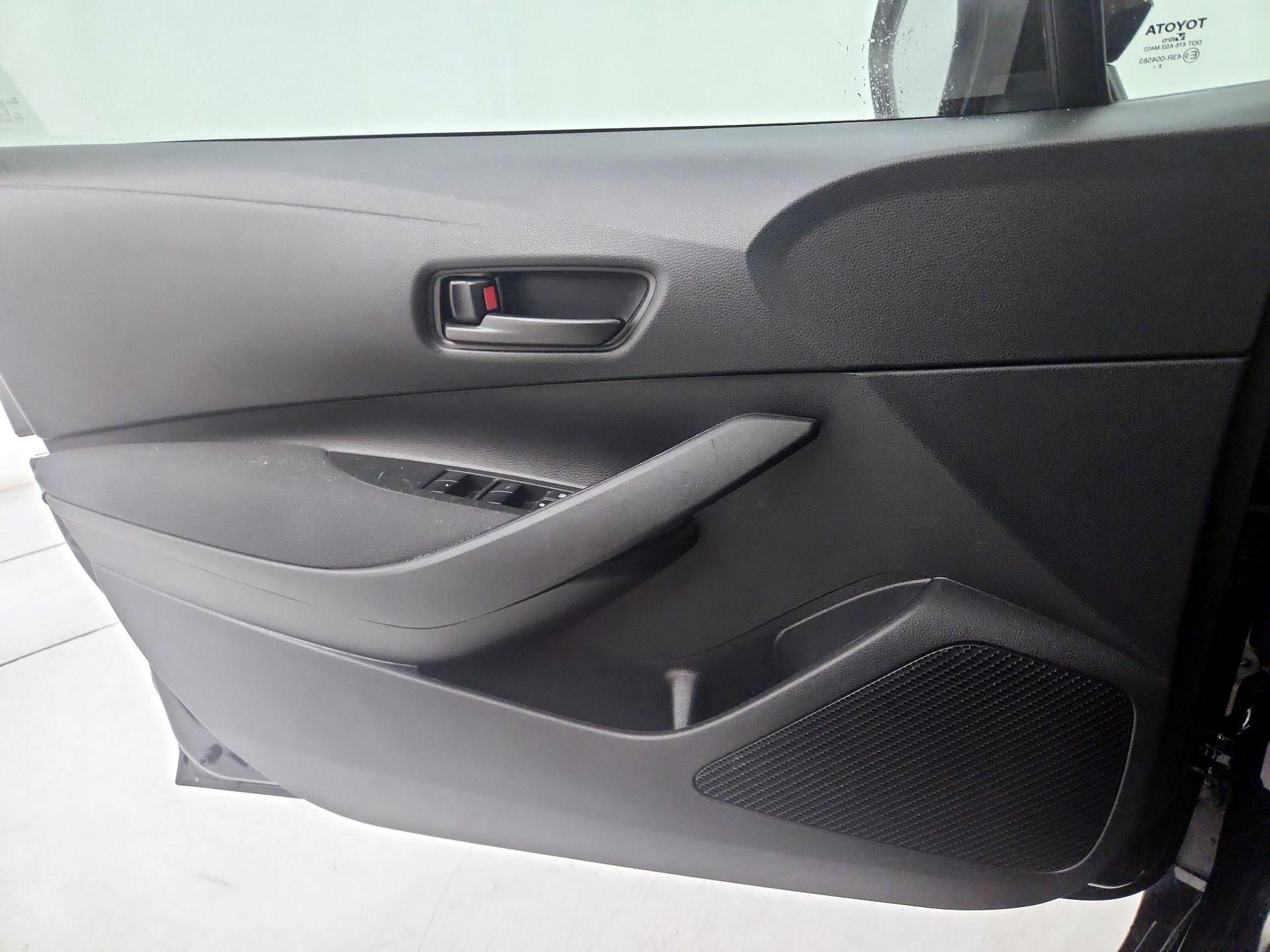 Thumbnail: 2023 Toyota Corolla - 12