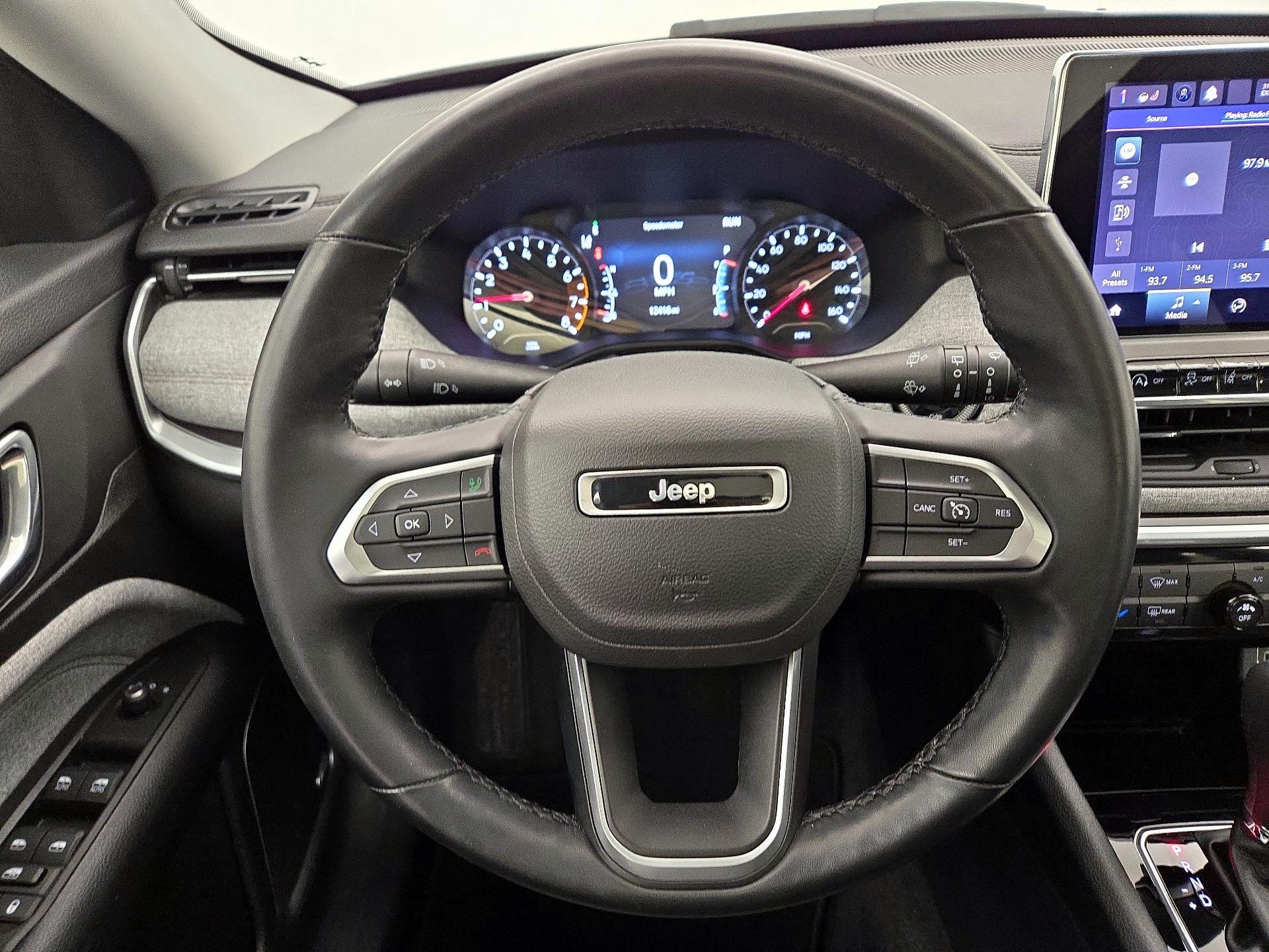 Thumbnail: 2022 Jeep Compass - 10