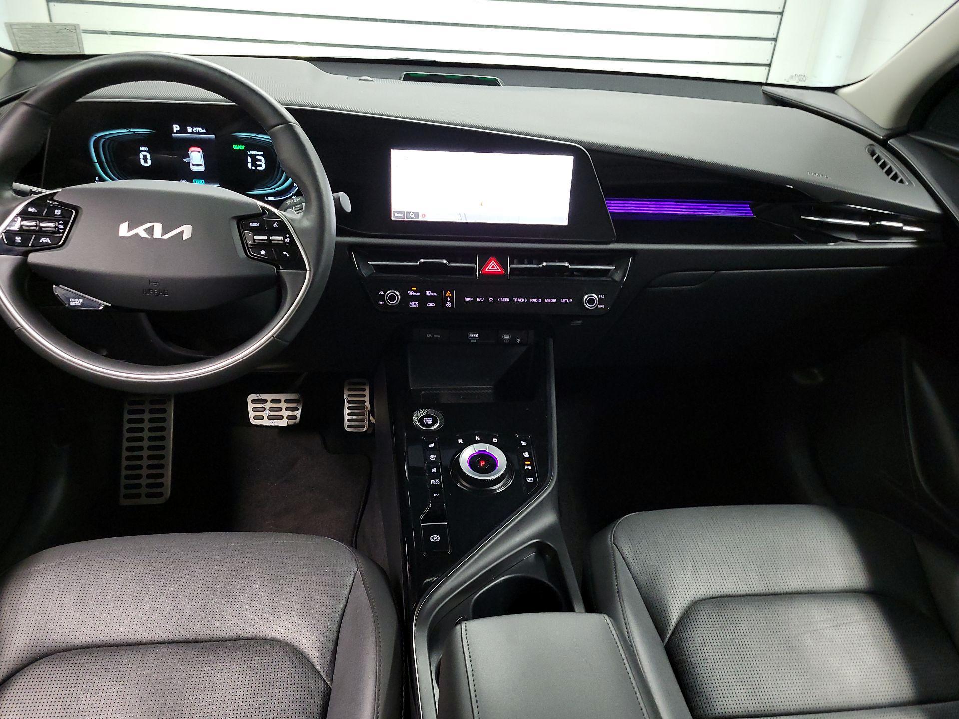 Thumbnail: 2023 Kia Niro - 9