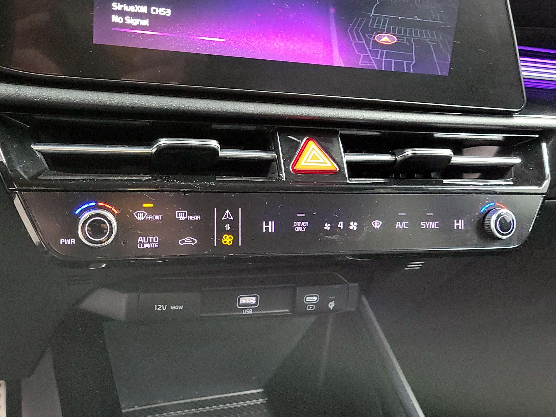 Thumbnail: 2023 Kia Niro - 17