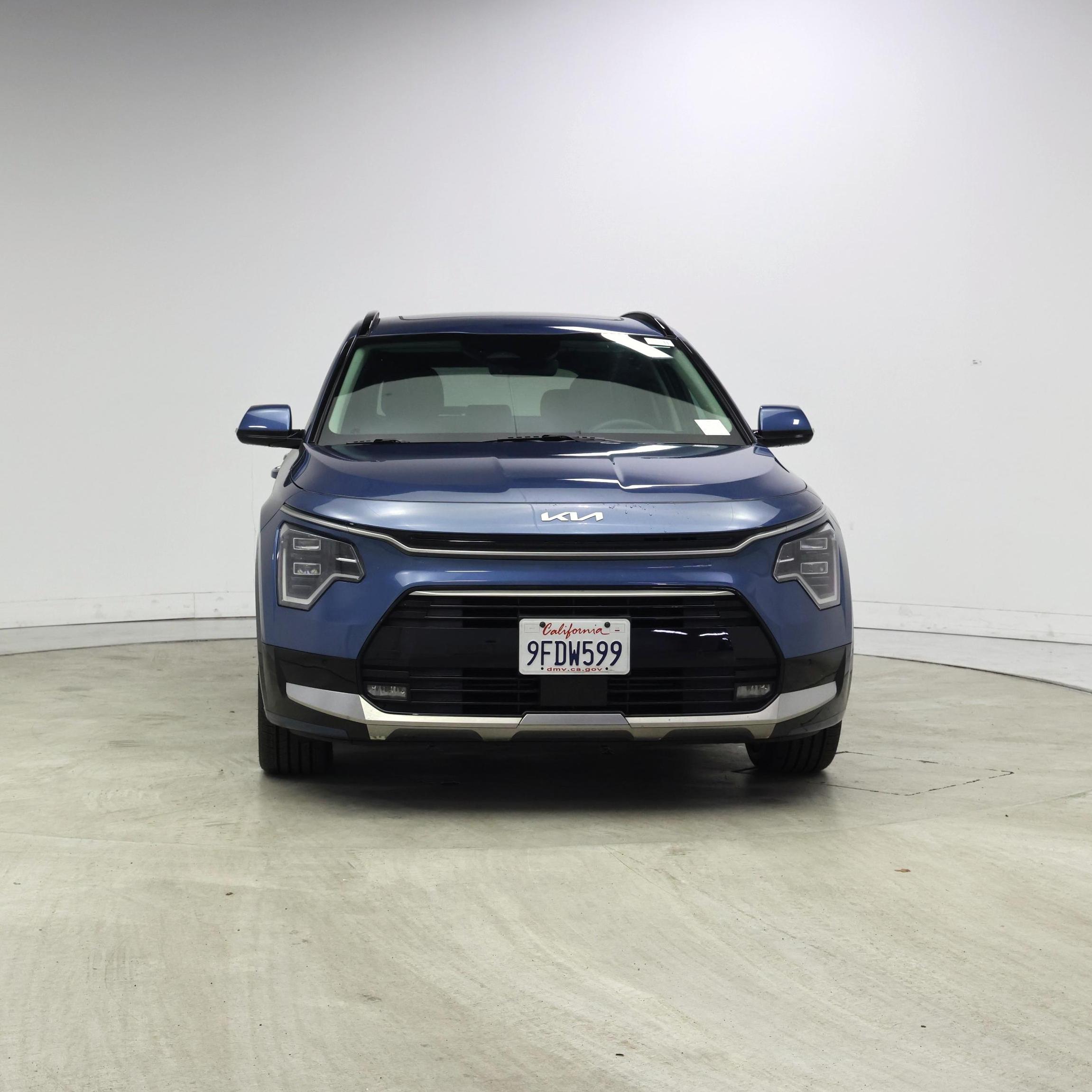 Thumbnail: 2023 Kia Niro - 5