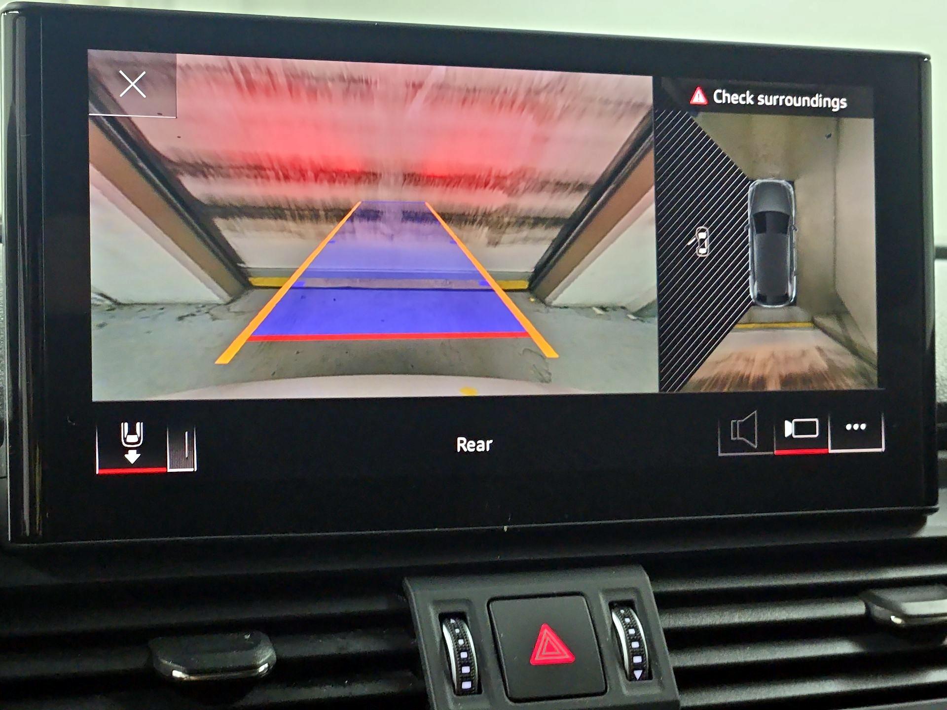 Thumbnail: 2023 Audi Q5 - 14