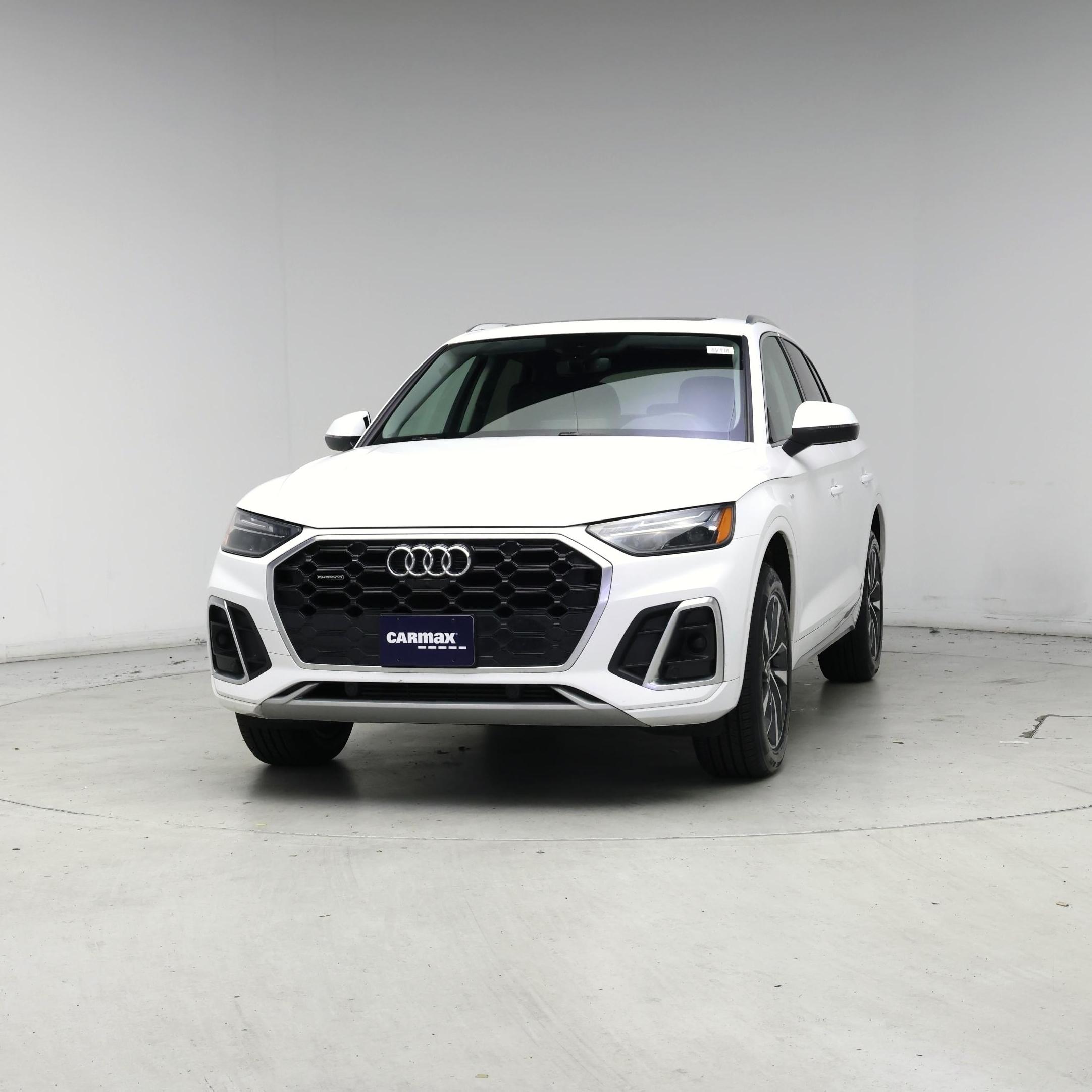 Thumbnail: 2023 Audi Q5 - 4