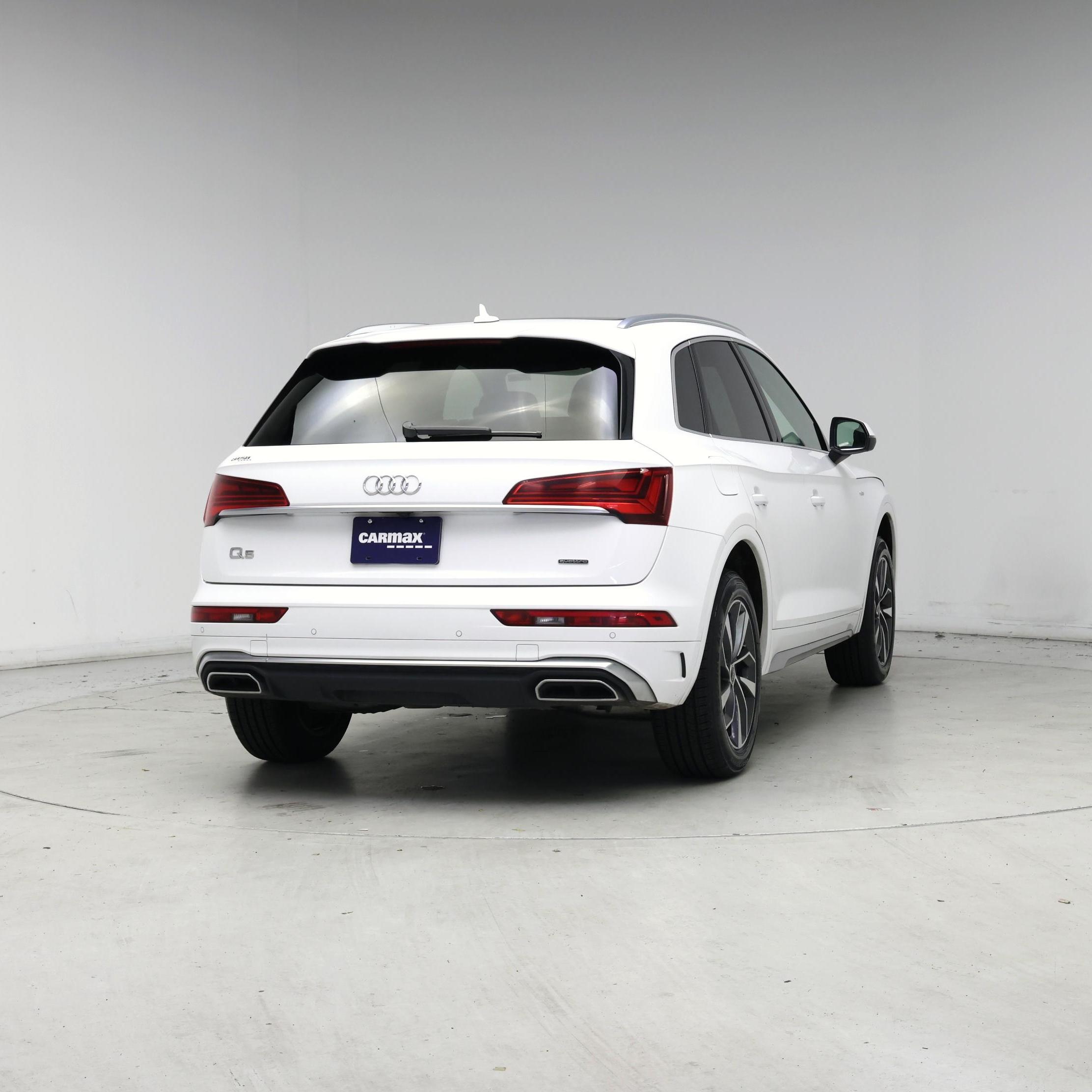 Thumbnail: 2023 Audi Q5 - 8