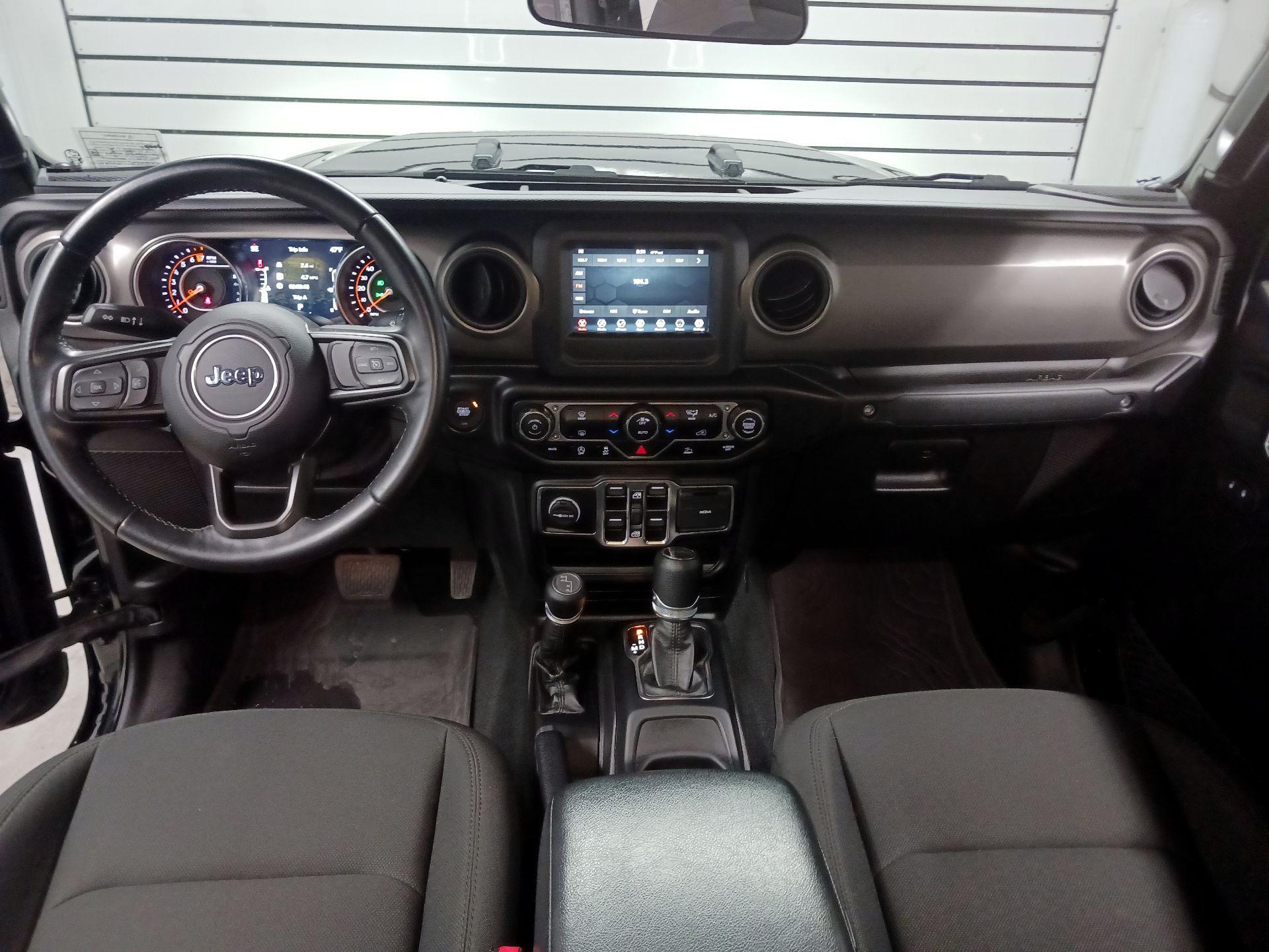 Thumbnail: 2022 Jeep Gladiator - 9