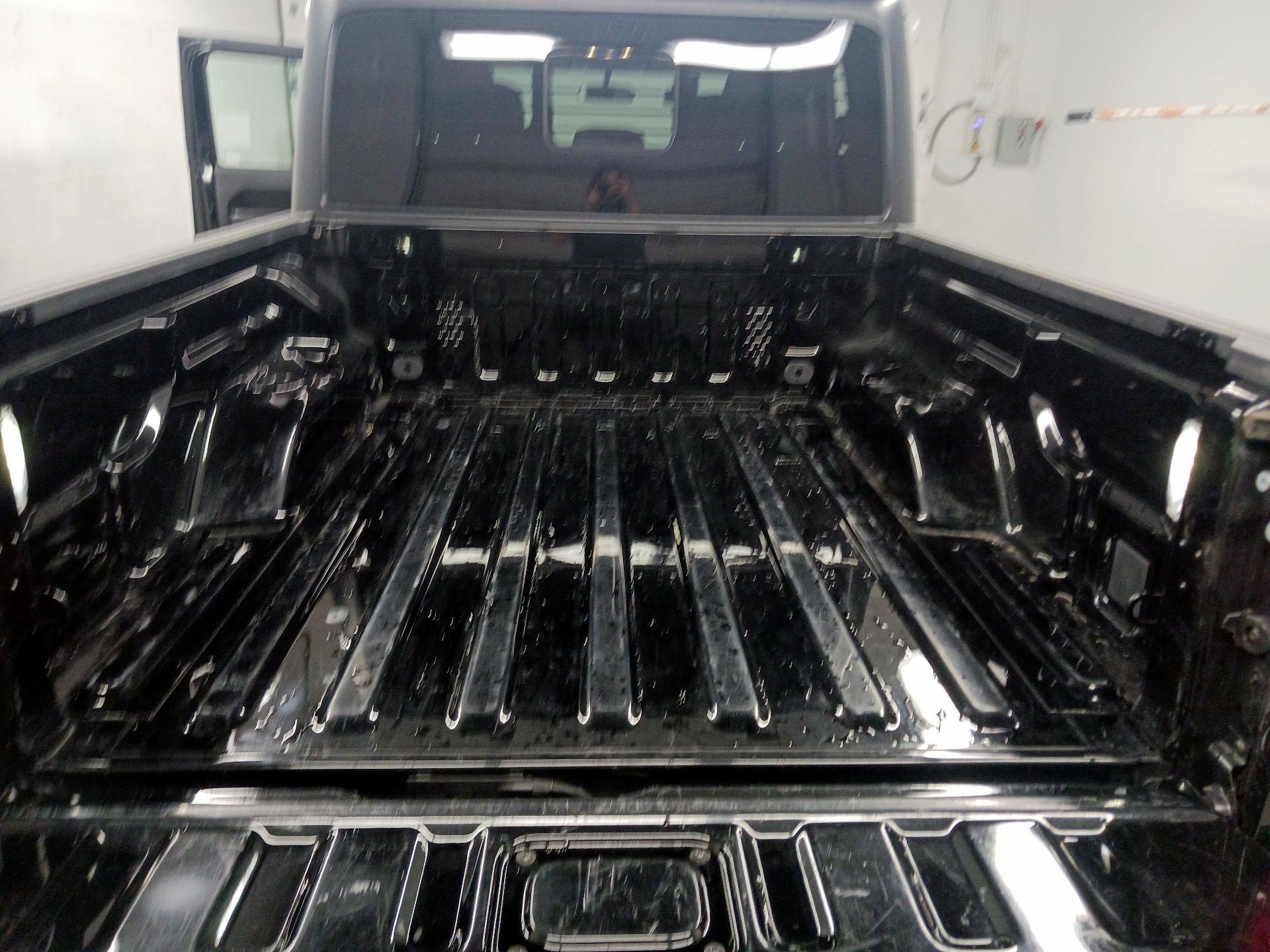 Thumbnail: 2022 Jeep Gladiator - 20