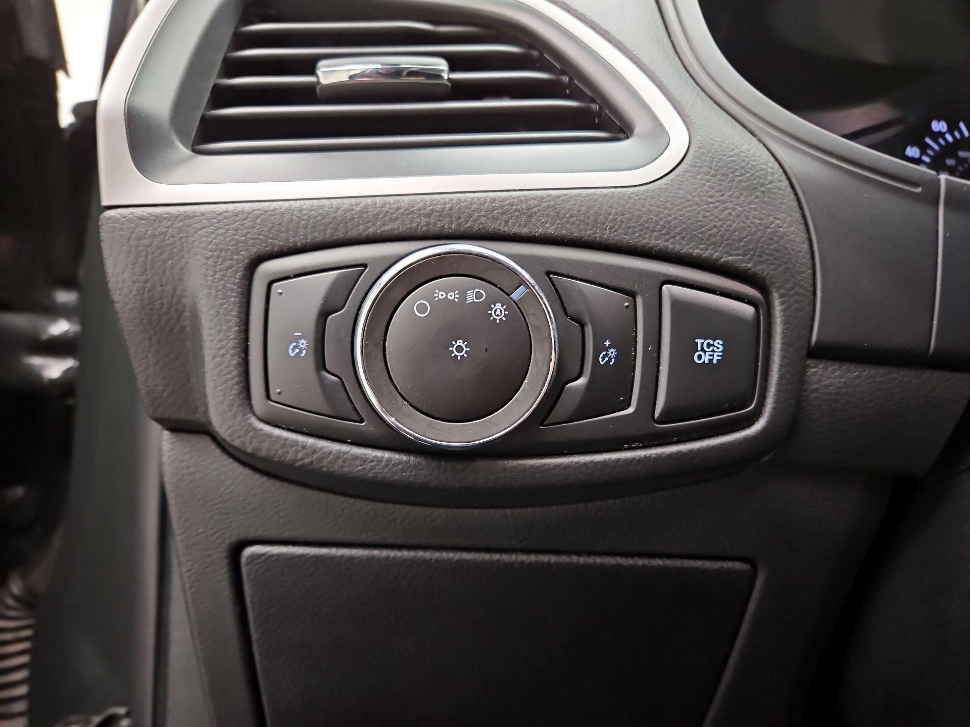 Thumbnail: 2023 Ford Edge - 13