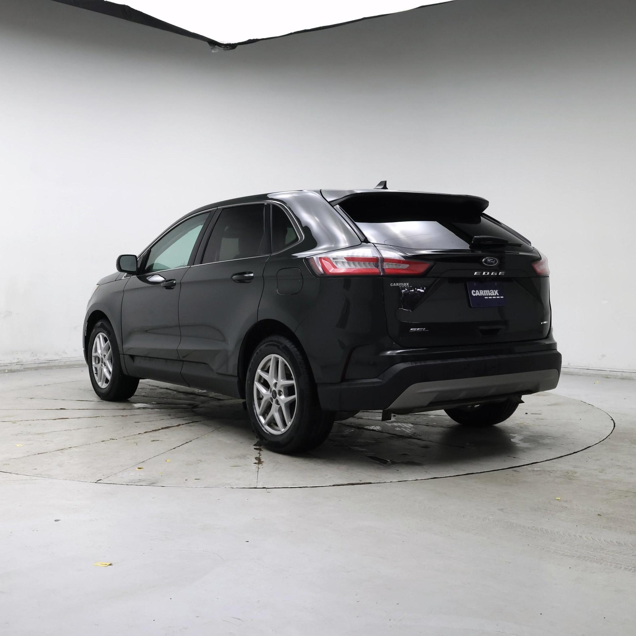 Thumbnail: 2023 Ford Edge - 2