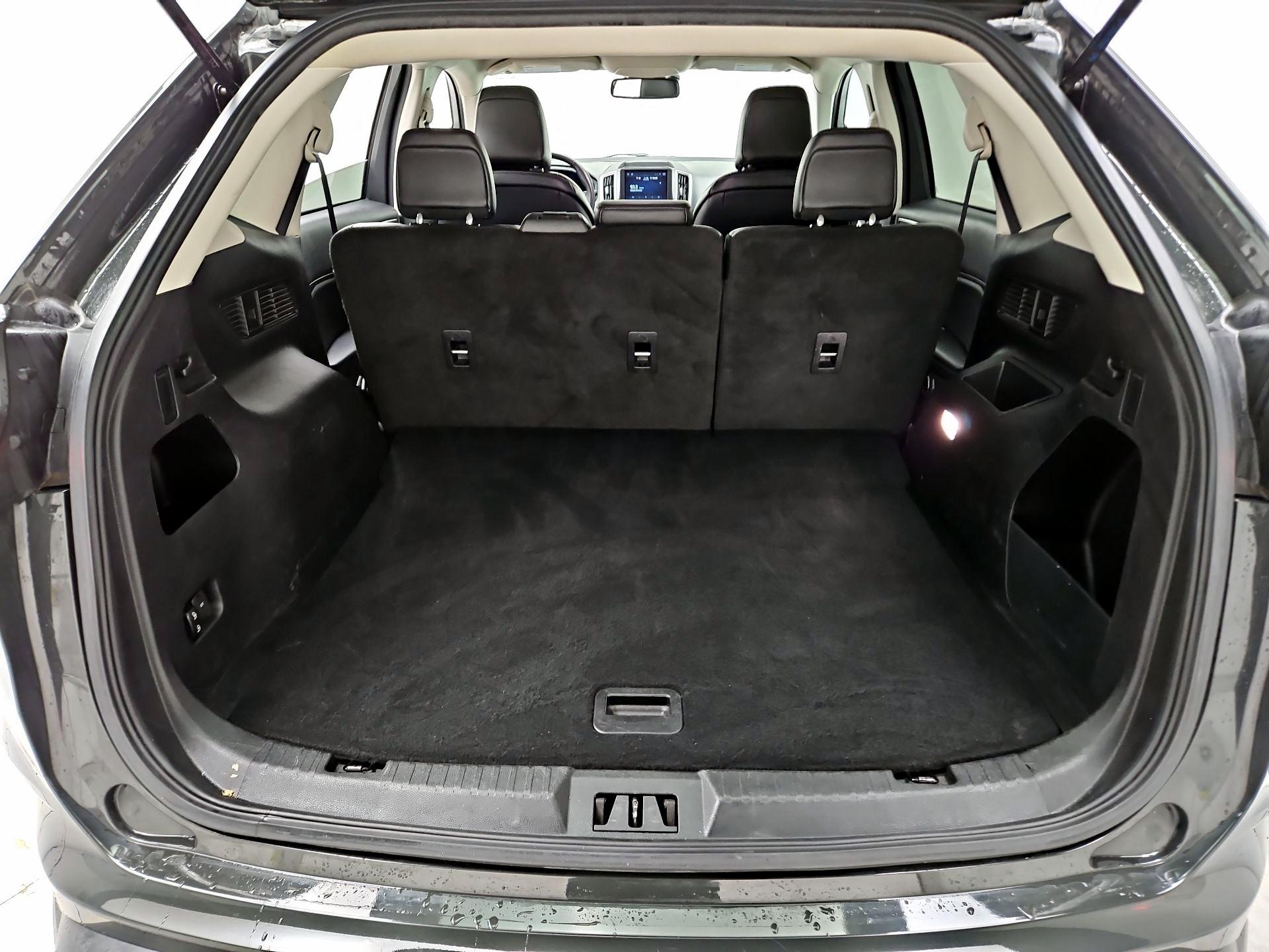 Thumbnail: 2023 Ford Edge - 20