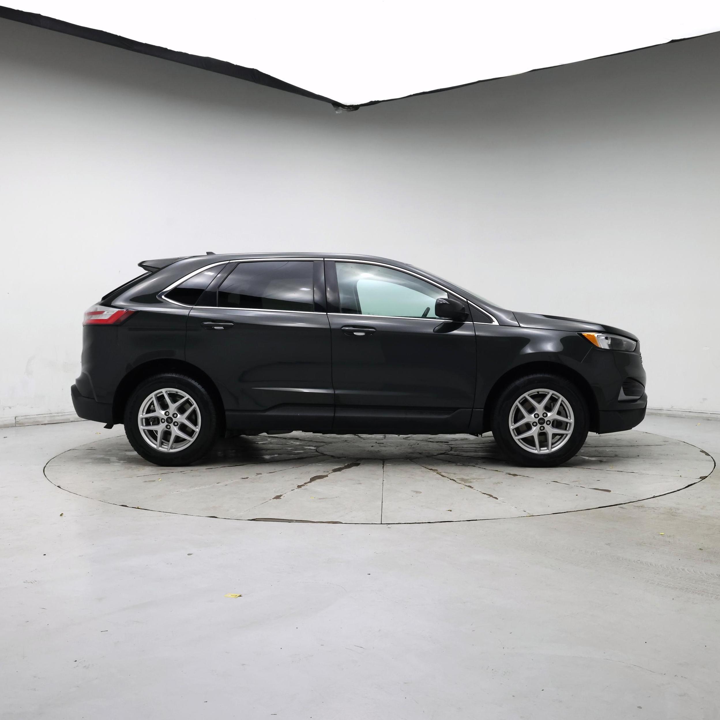 Thumbnail: 2023 Ford Edge - 7