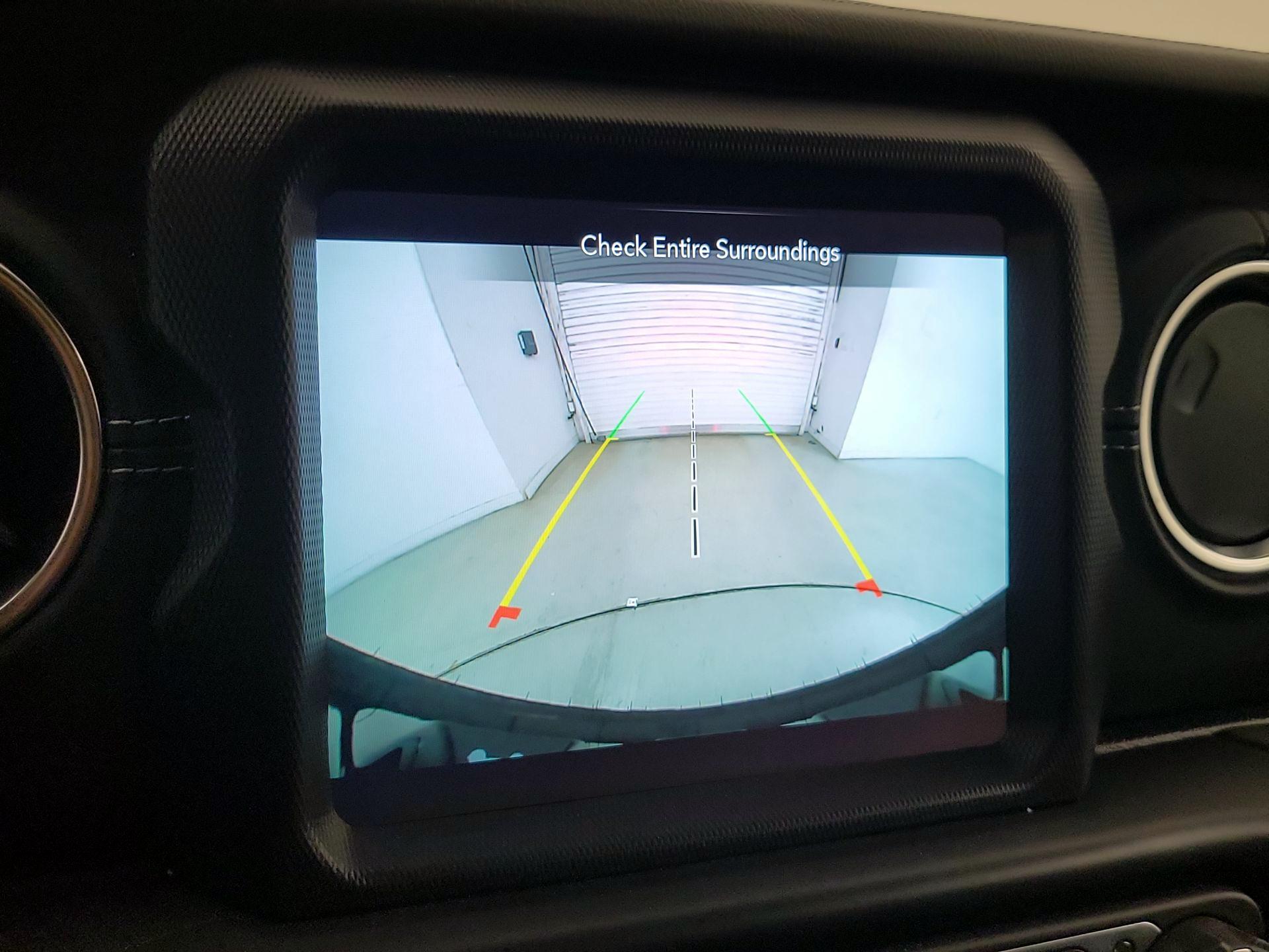 Thumbnail: 2021 Jeep Wrangler - 15