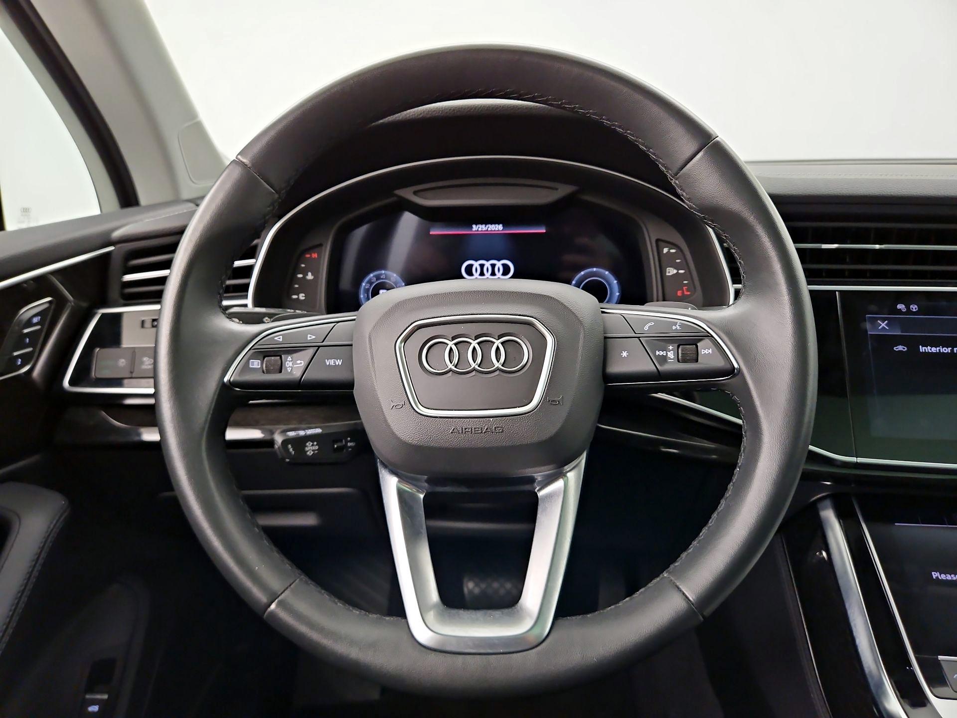 Thumbnail: 2023 Audi Q7 - 10