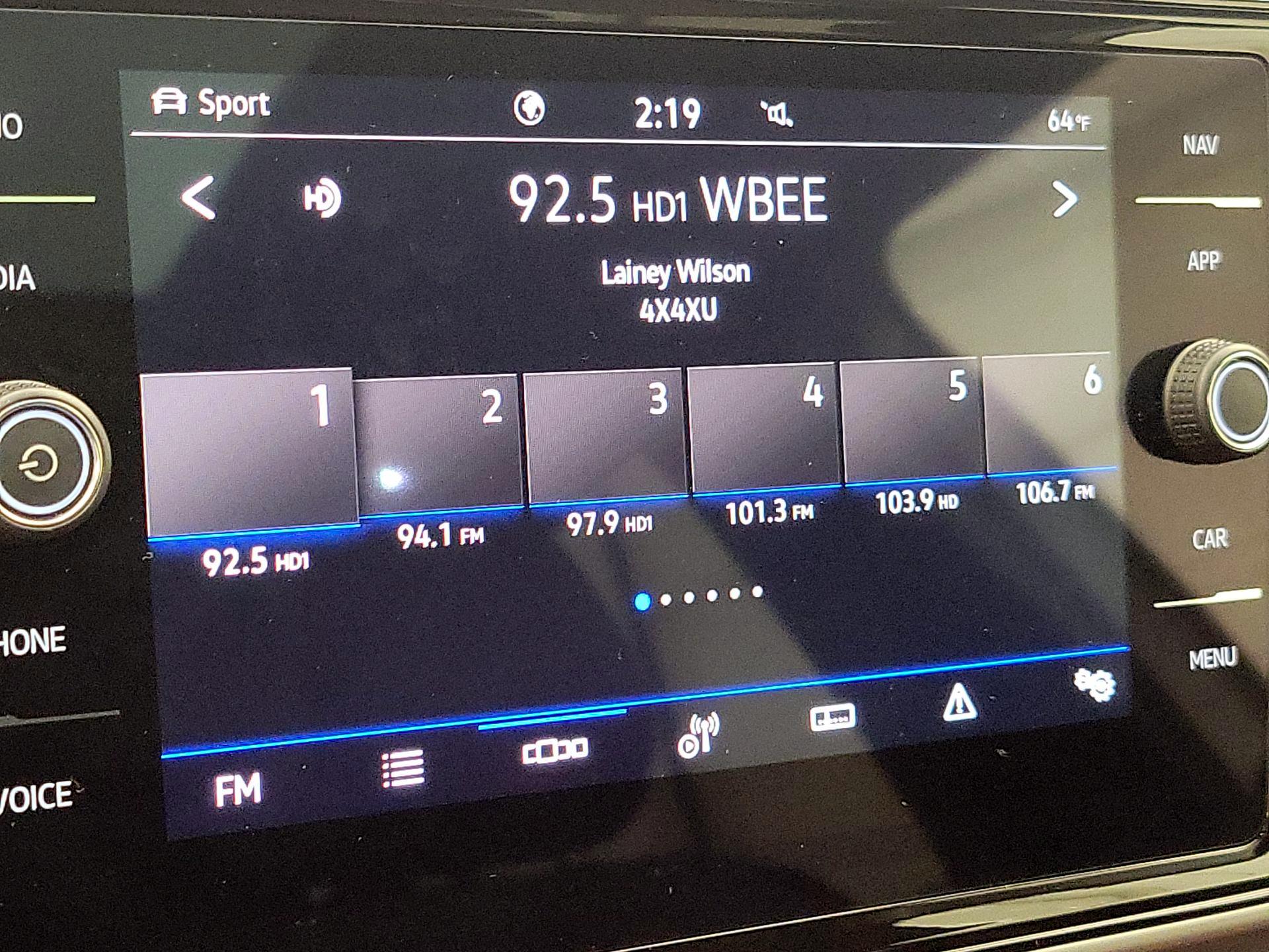 Thumbnail: 2023 Volkswagen Atlas - 16