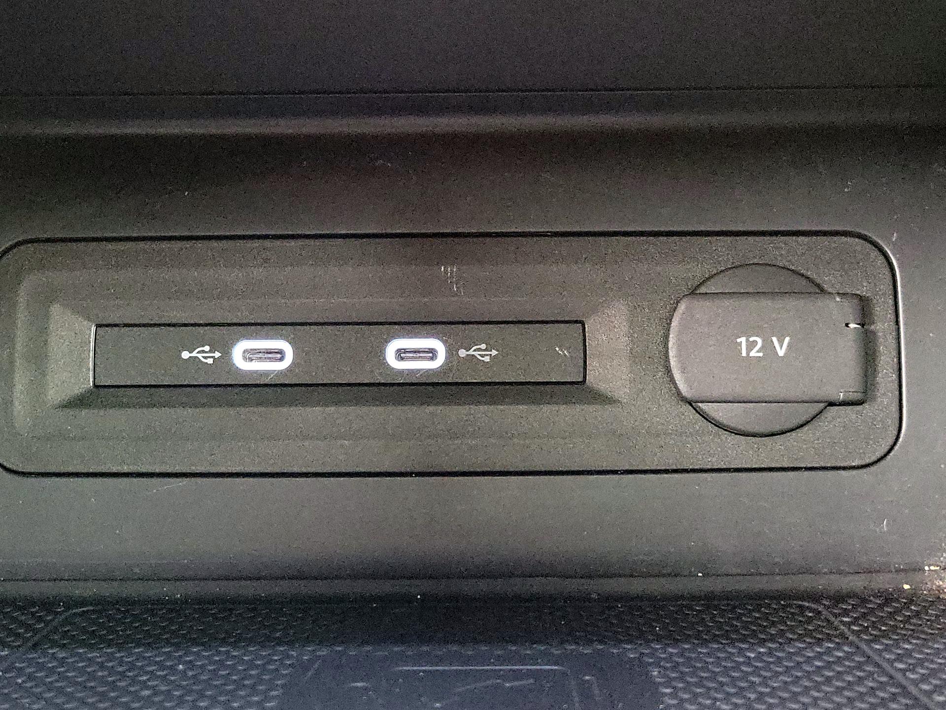 Thumbnail: 2023 Volkswagen Atlas - 19