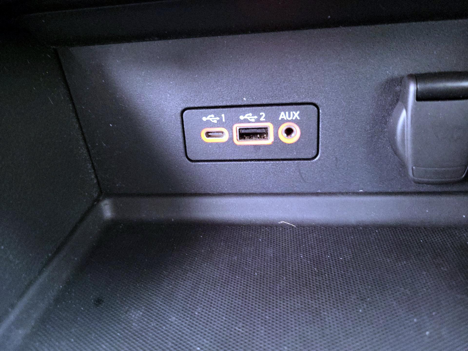 Thumbnail: 2023 Nissan Sentra - 18