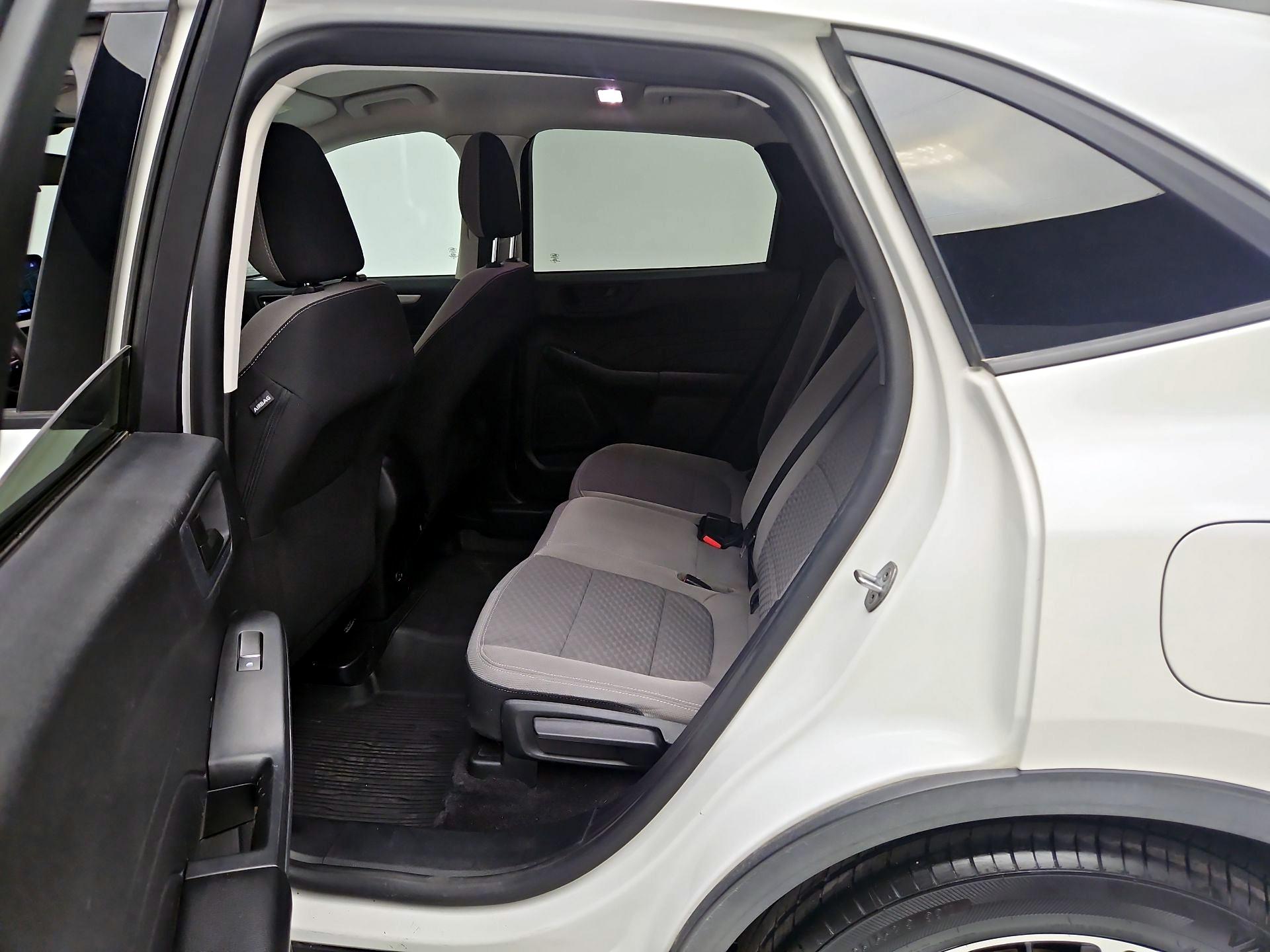 Thumbnail: 2022 Ford Escape - 10