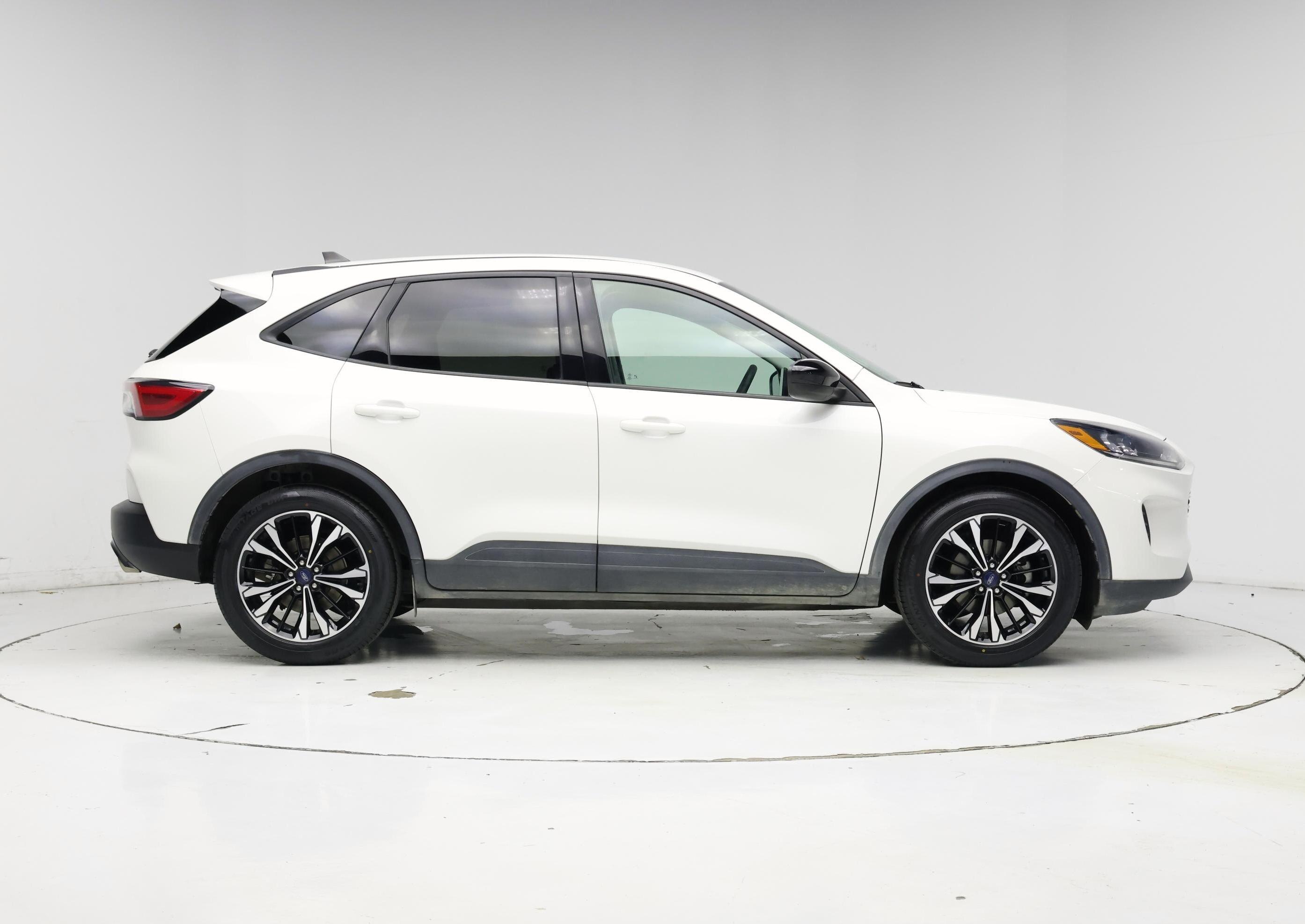 Thumbnail: 2022 Ford Escape - 7