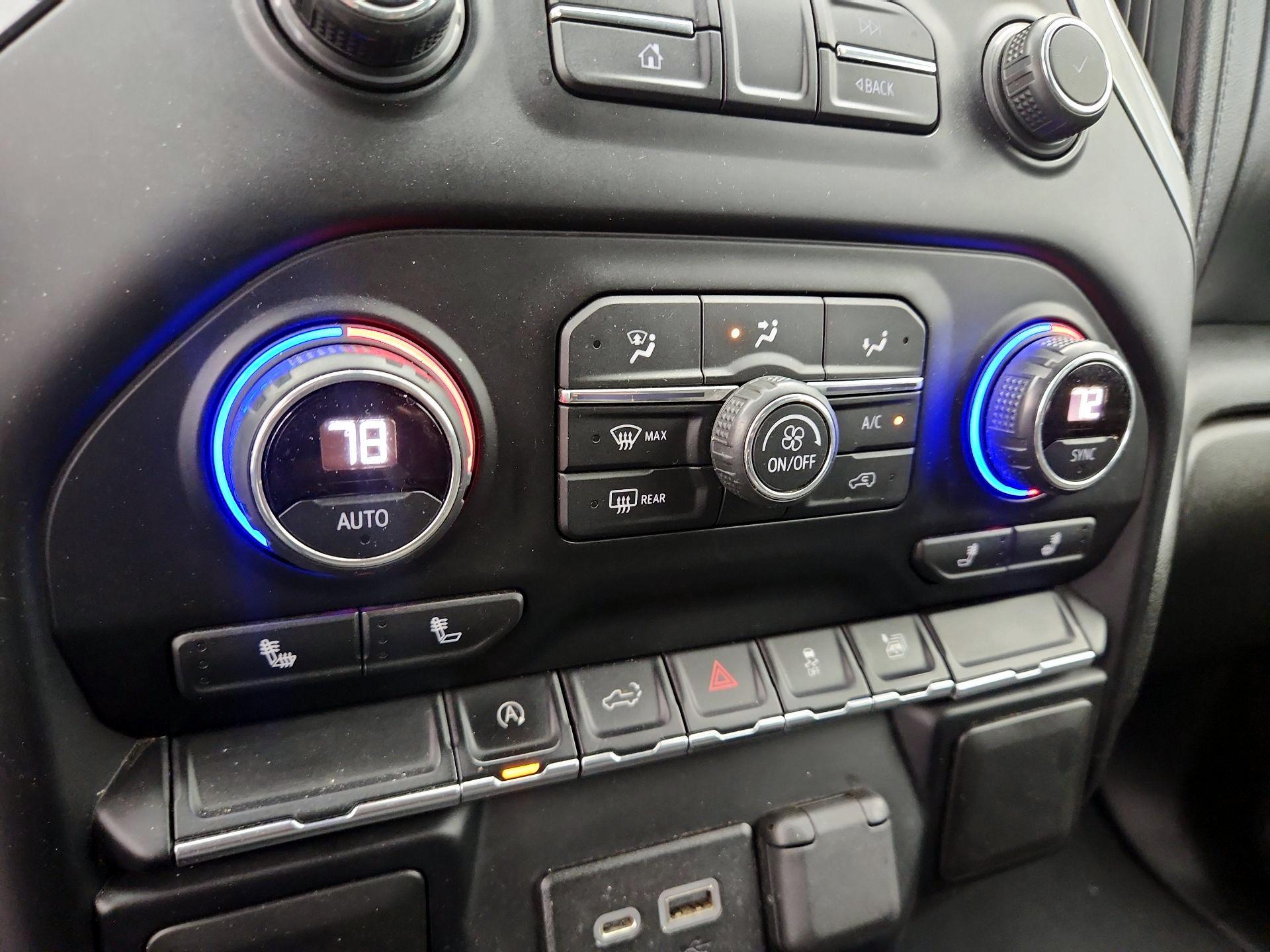 Thumbnail: 2020 Chevrolet Silverado 1500 - 16