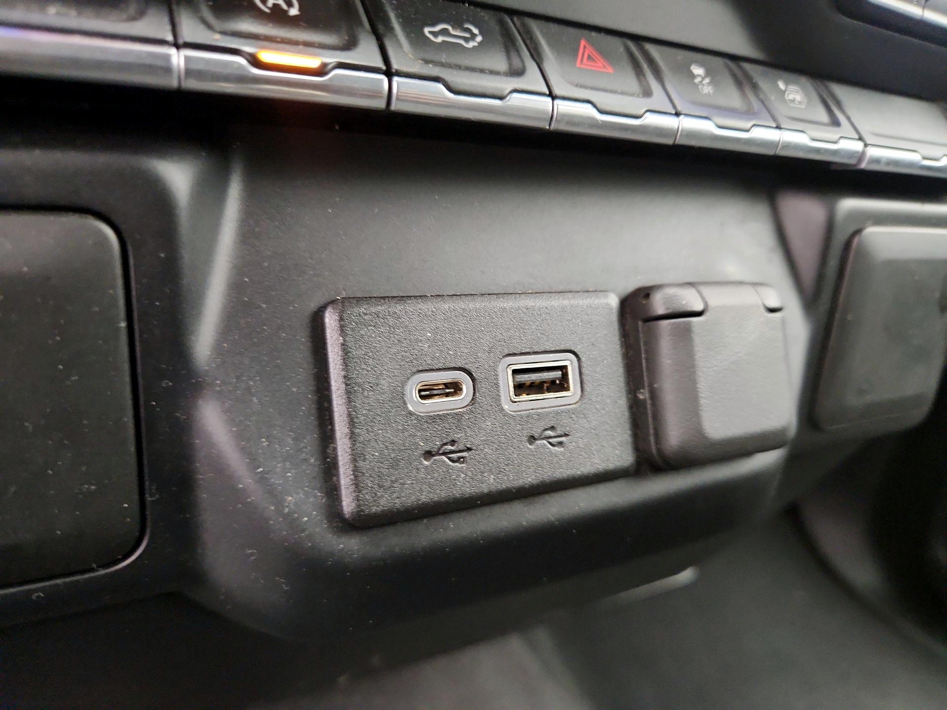 Thumbnail: 2020 Chevrolet Silverado 1500 - 18