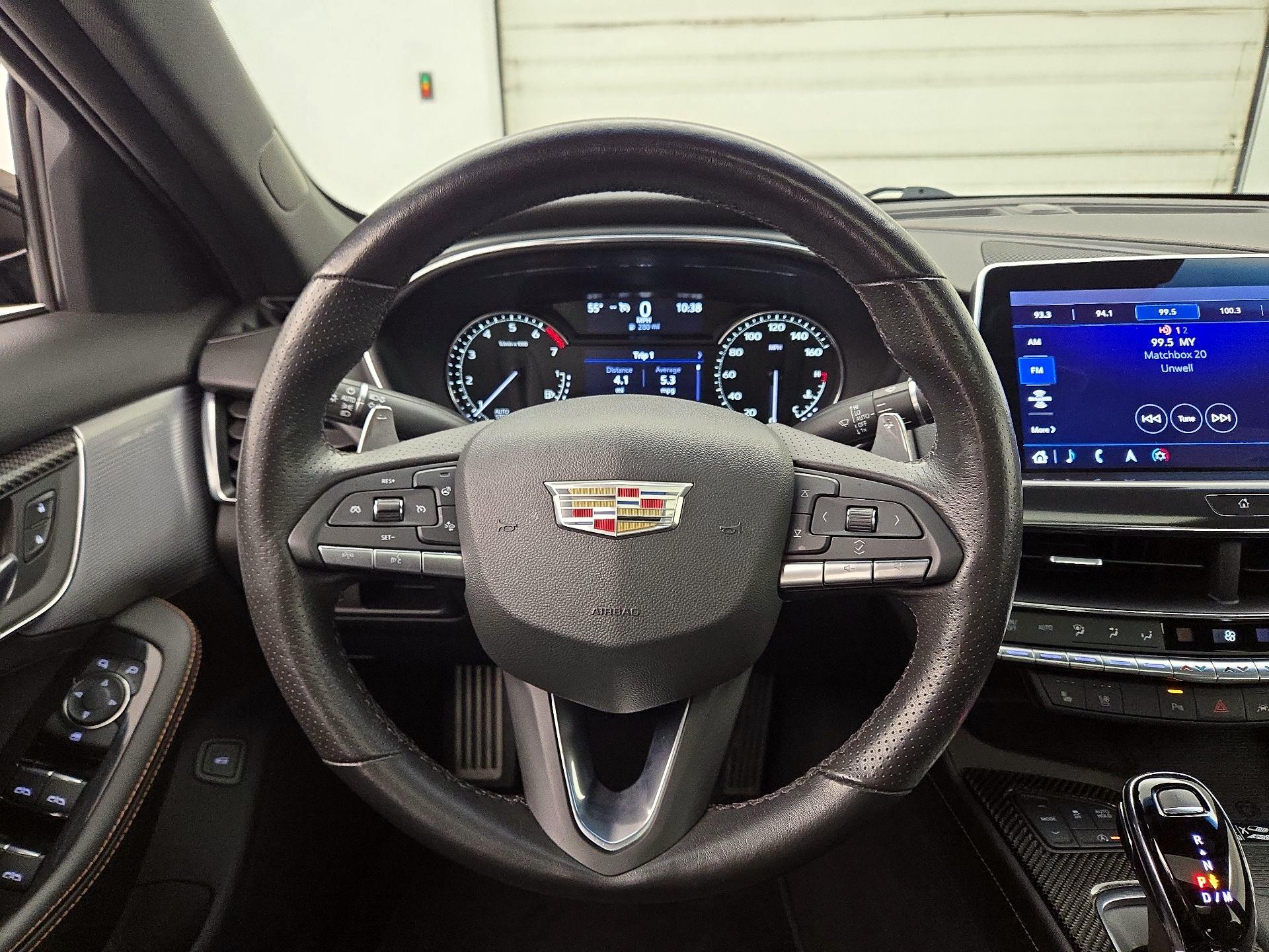 Thumbnail: 2023 Cadillac CT5 - 10