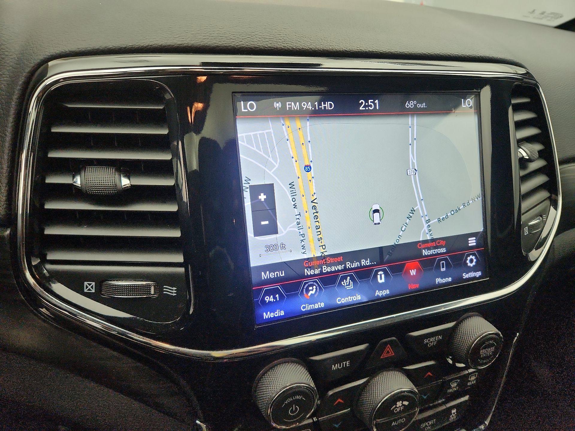 Thumbnail: 2020 Jeep Grand Cherokee - 14