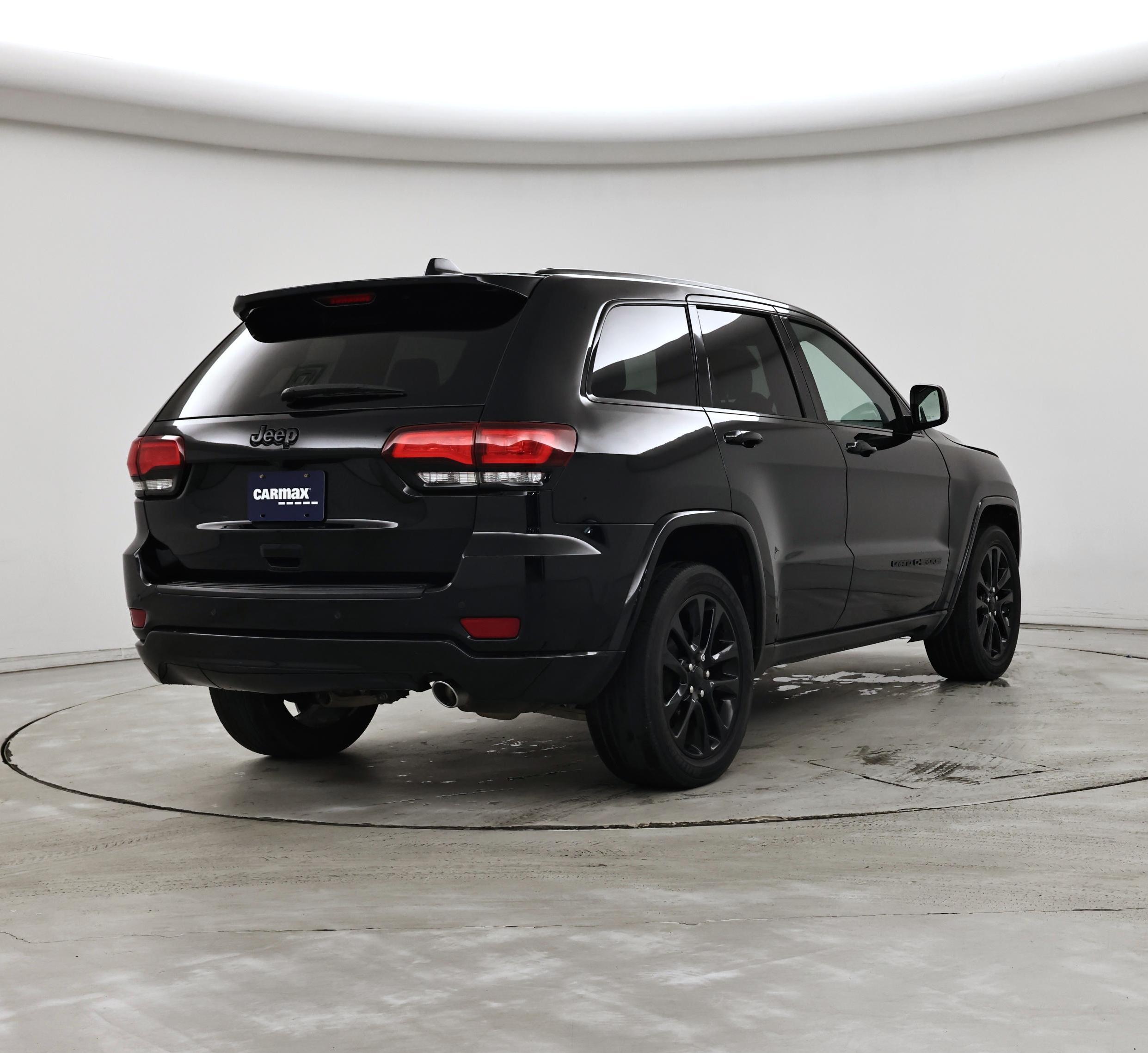 Thumbnail: 2020 Jeep Grand Cherokee - 8