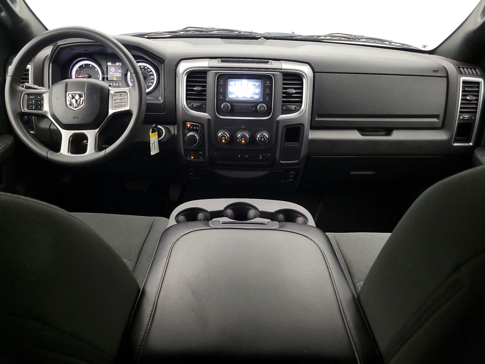 Thumbnail: 2024 RAM 1500 Classic - 9