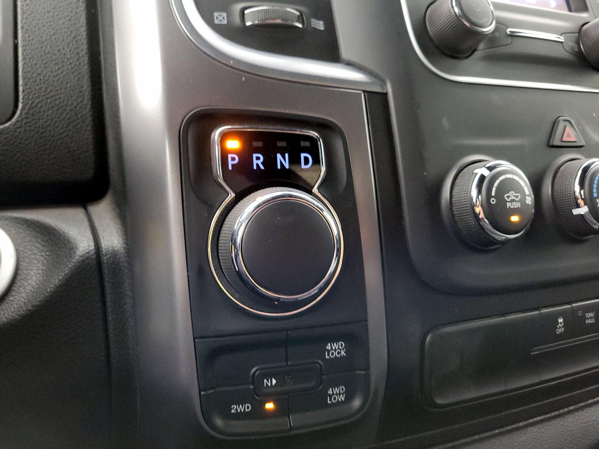 Thumbnail: 2024 RAM 1500 Classic - 17