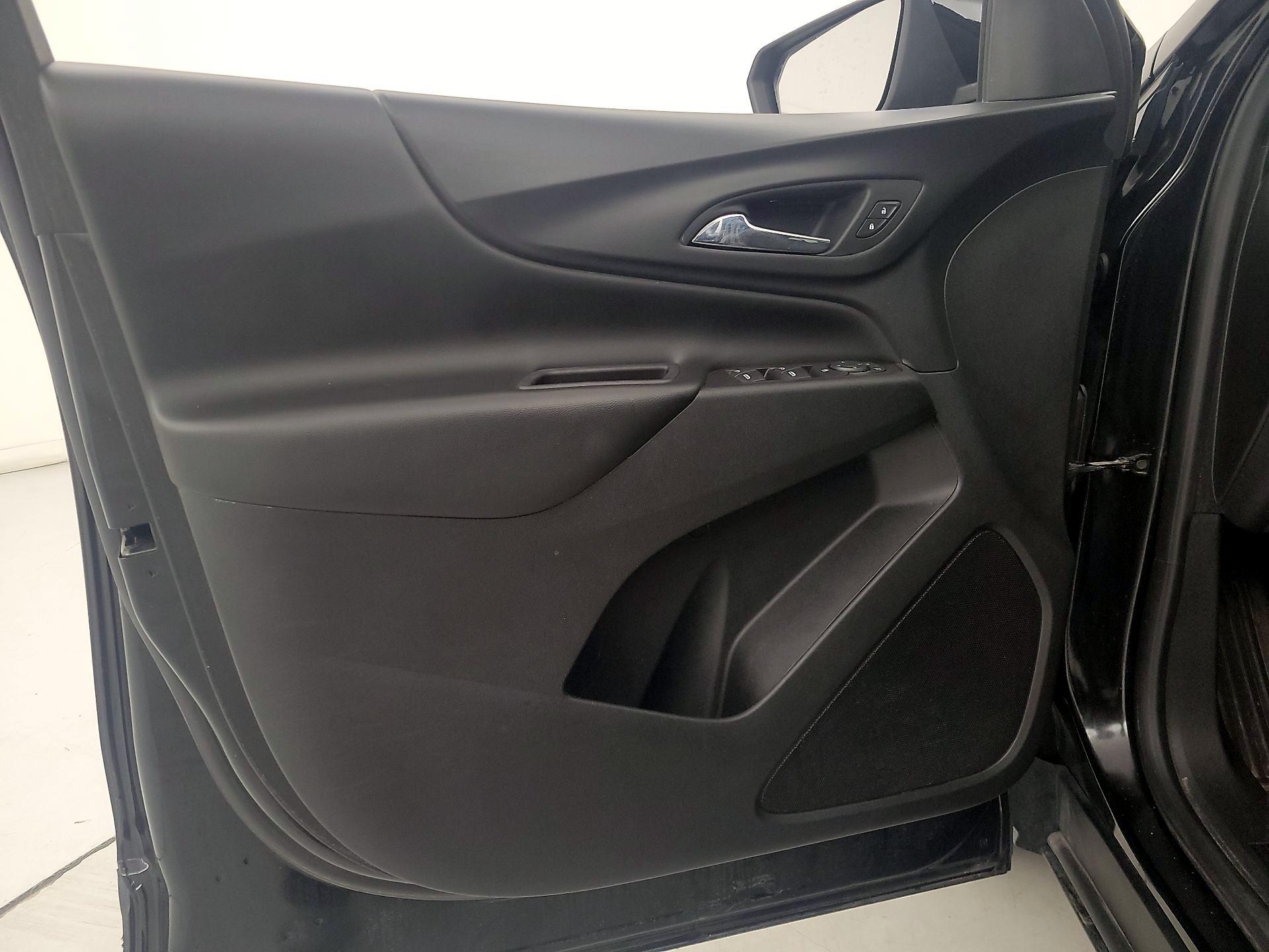 Thumbnail: 2020 Chevrolet Equinox - 12