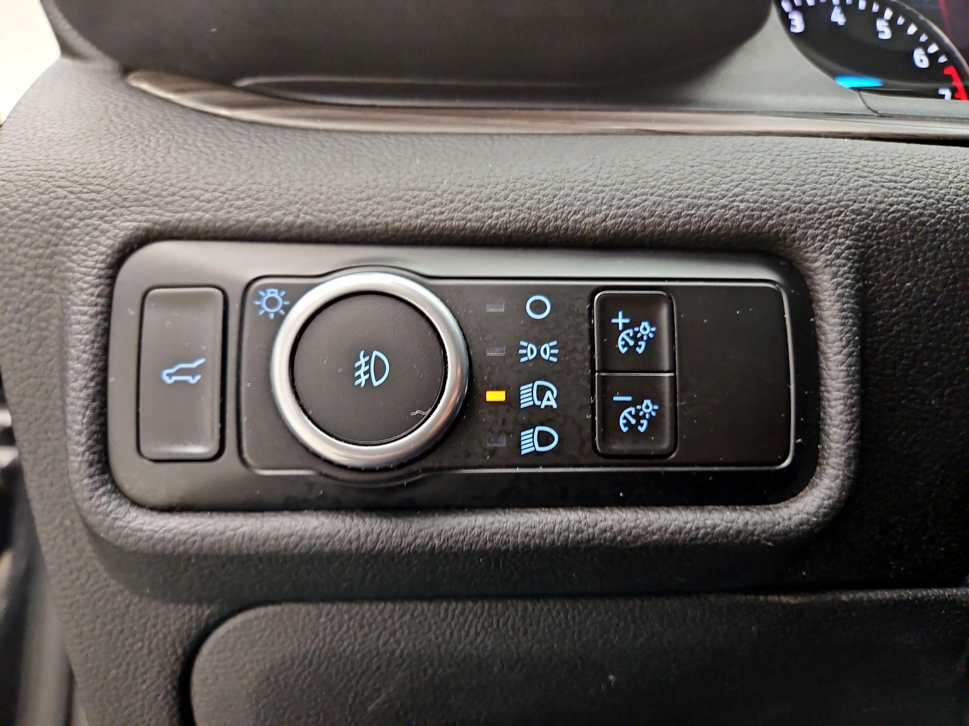 Thumbnail: 2023 Ford Explorer - 13