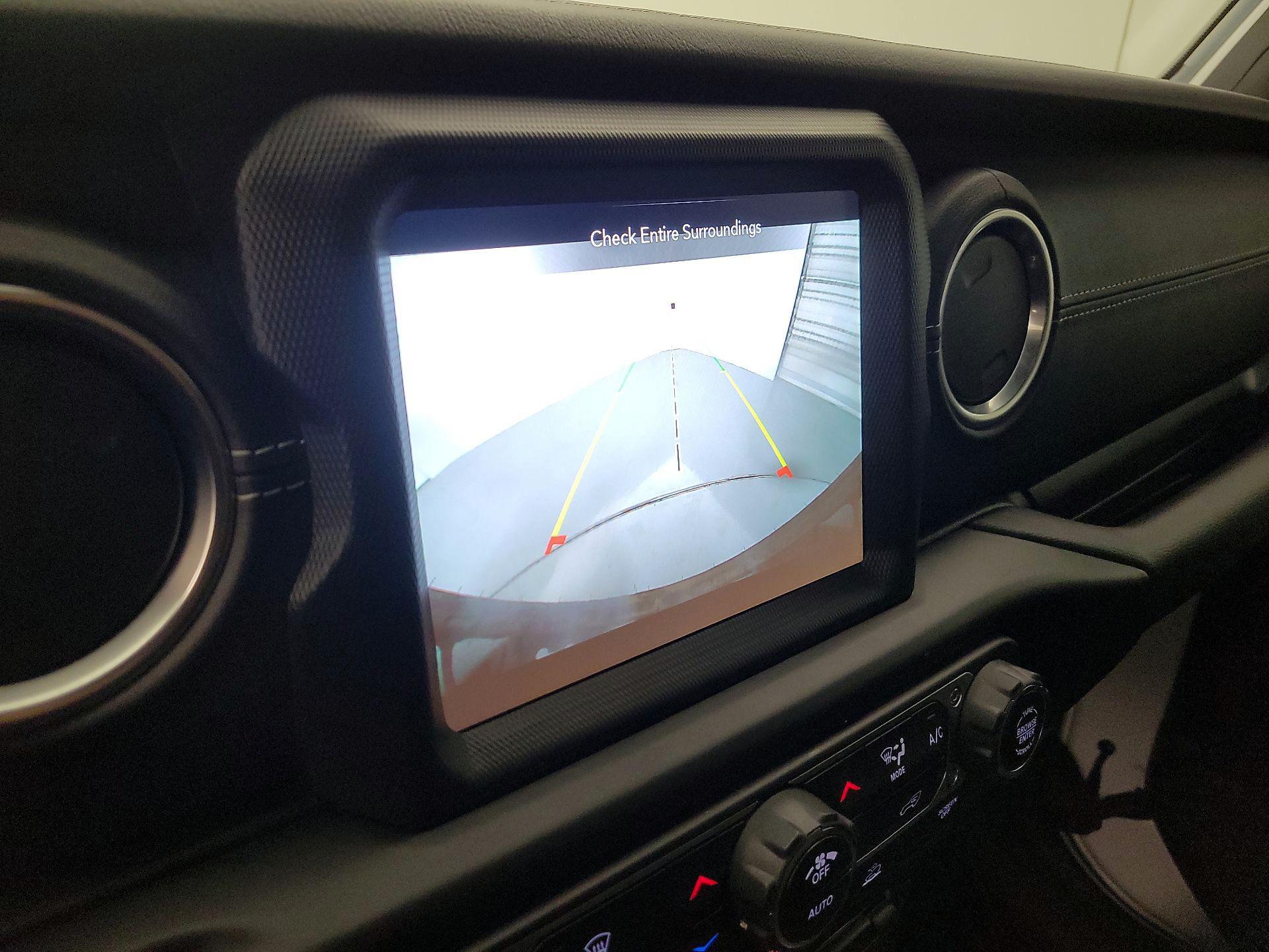 Thumbnail: 2021 Jeep Wrangler - 15