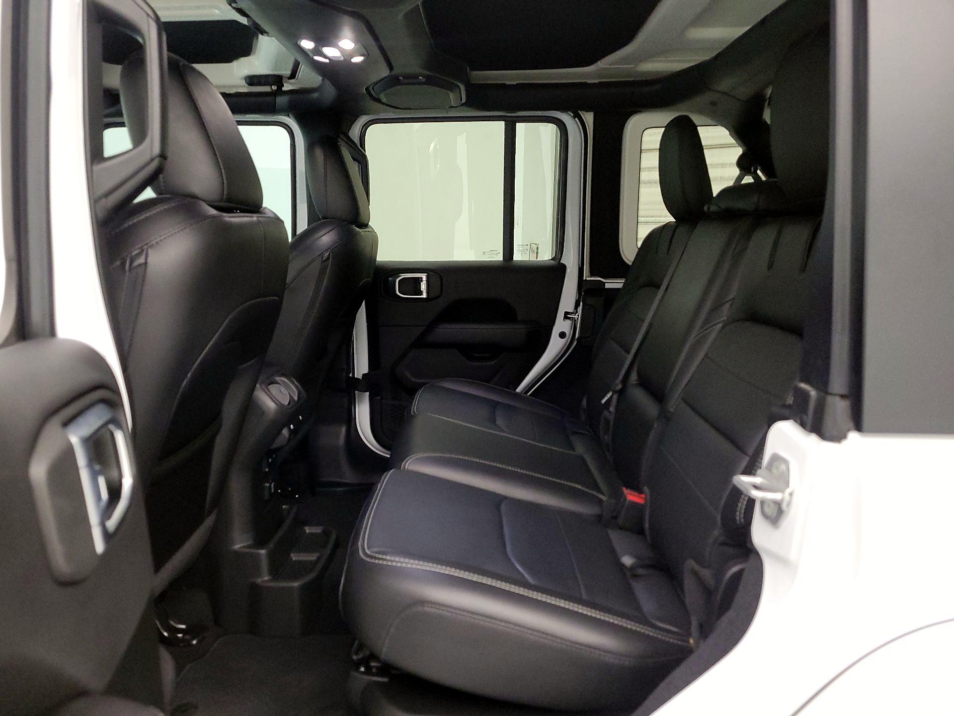 Thumbnail: 2021 Jeep Wrangler - 20