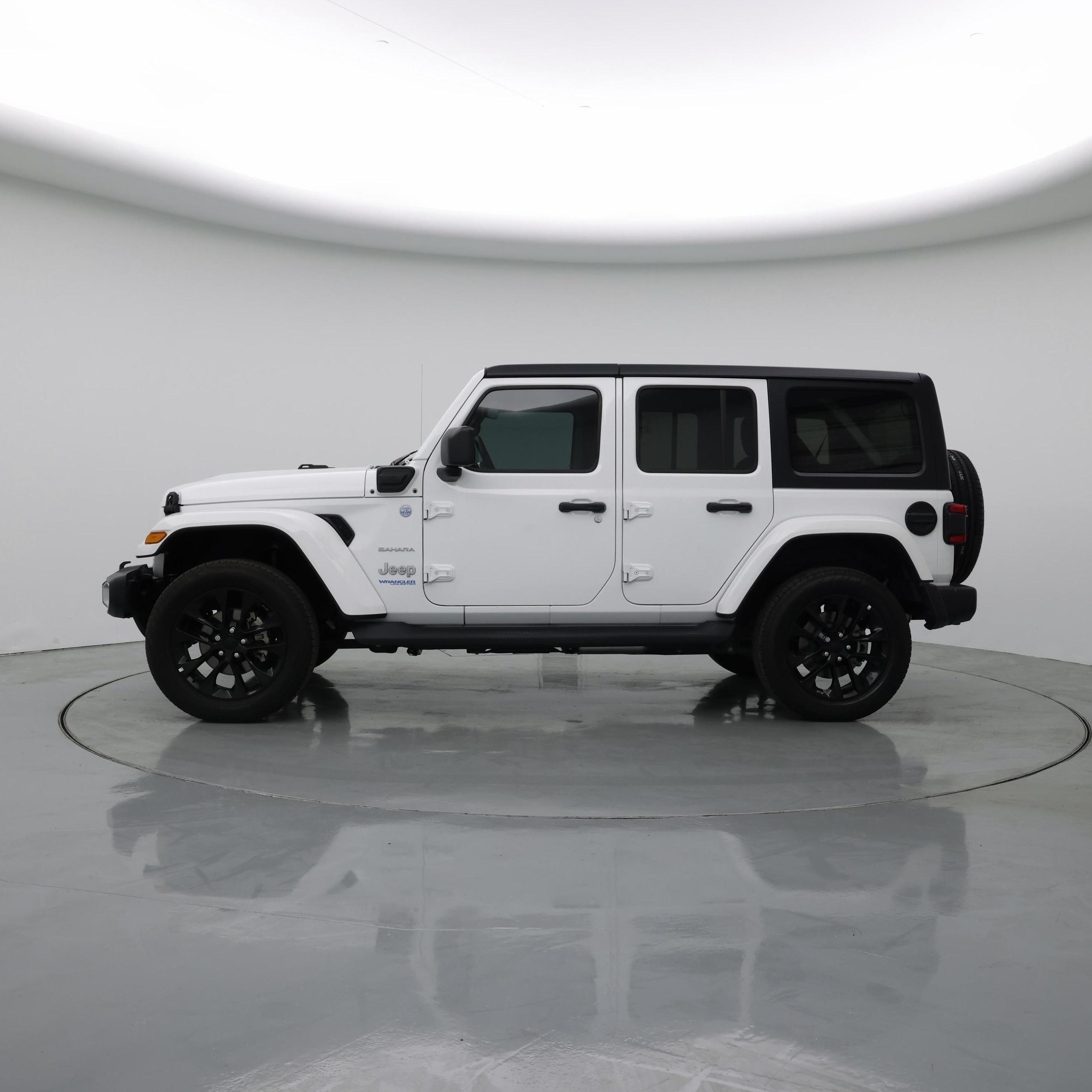 Thumbnail: 2021 Jeep Wrangler - 3
