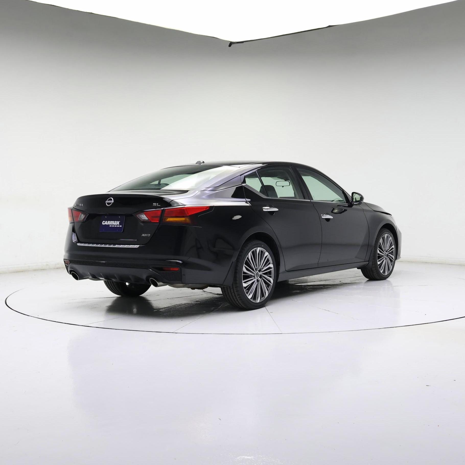 Thumbnail: 2023 Nissan Altima - 8