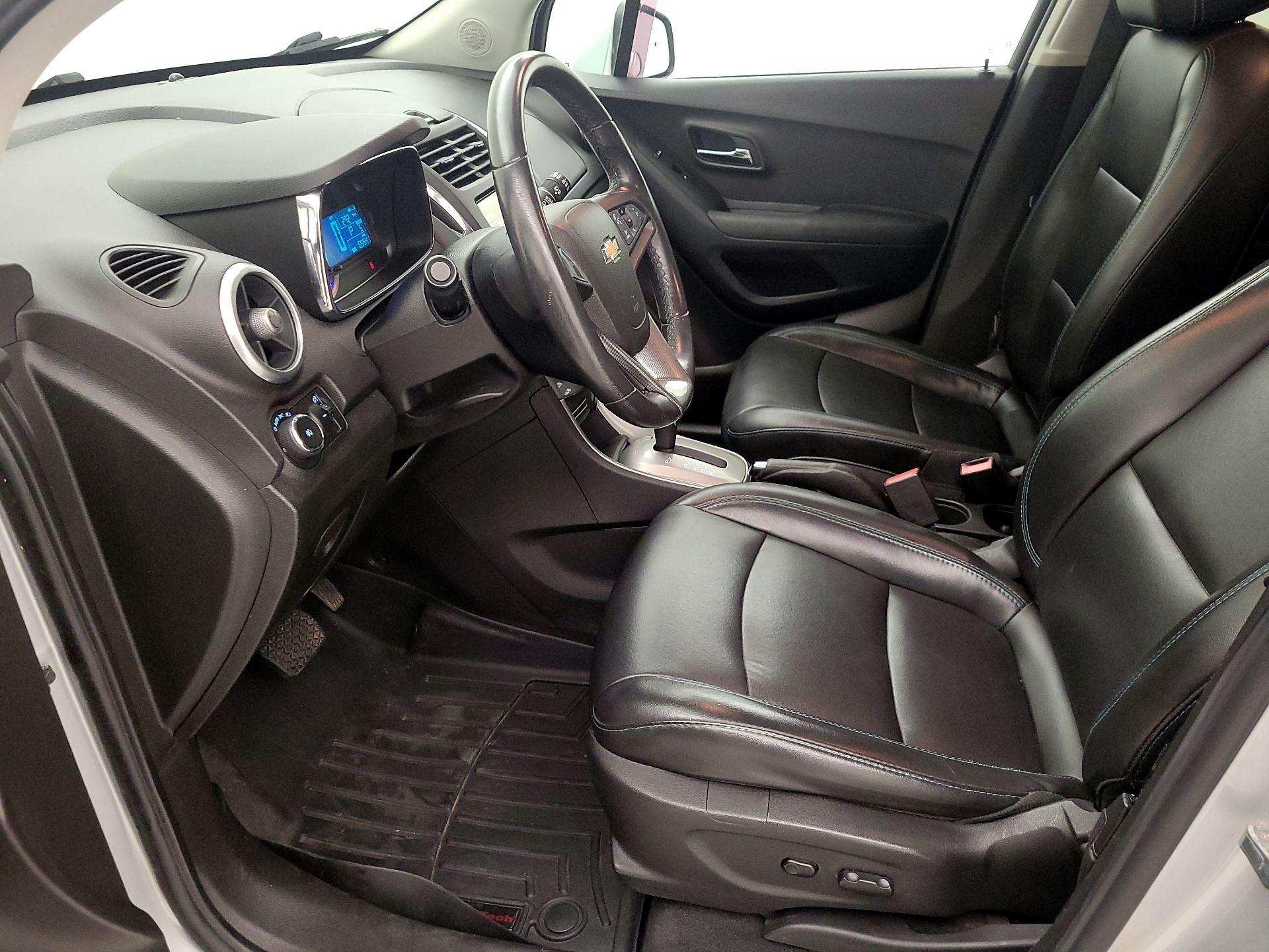 Thumbnail: 2016 Chevrolet Trax - 11