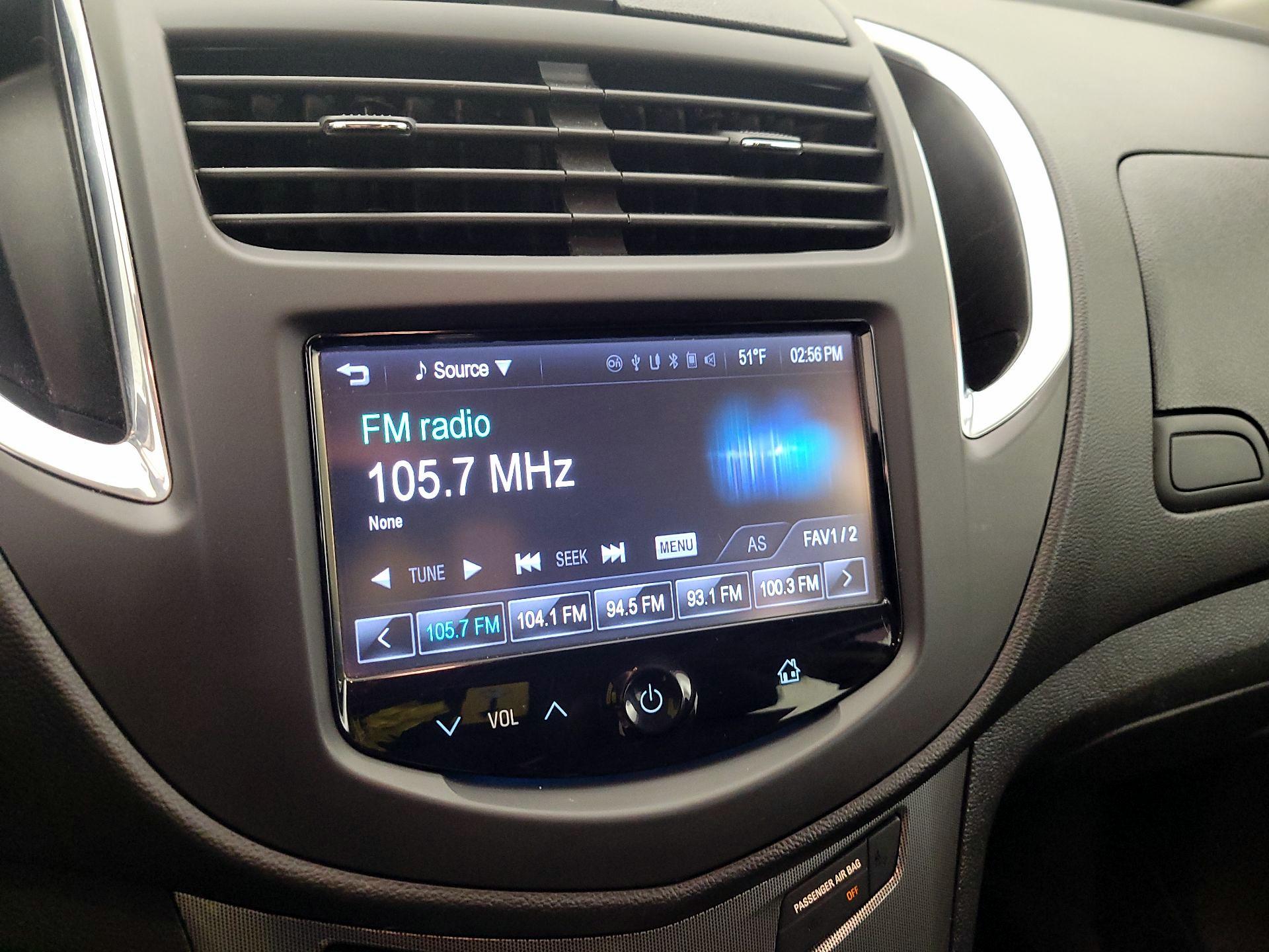 Thumbnail: 2016 Chevrolet Trax - 15