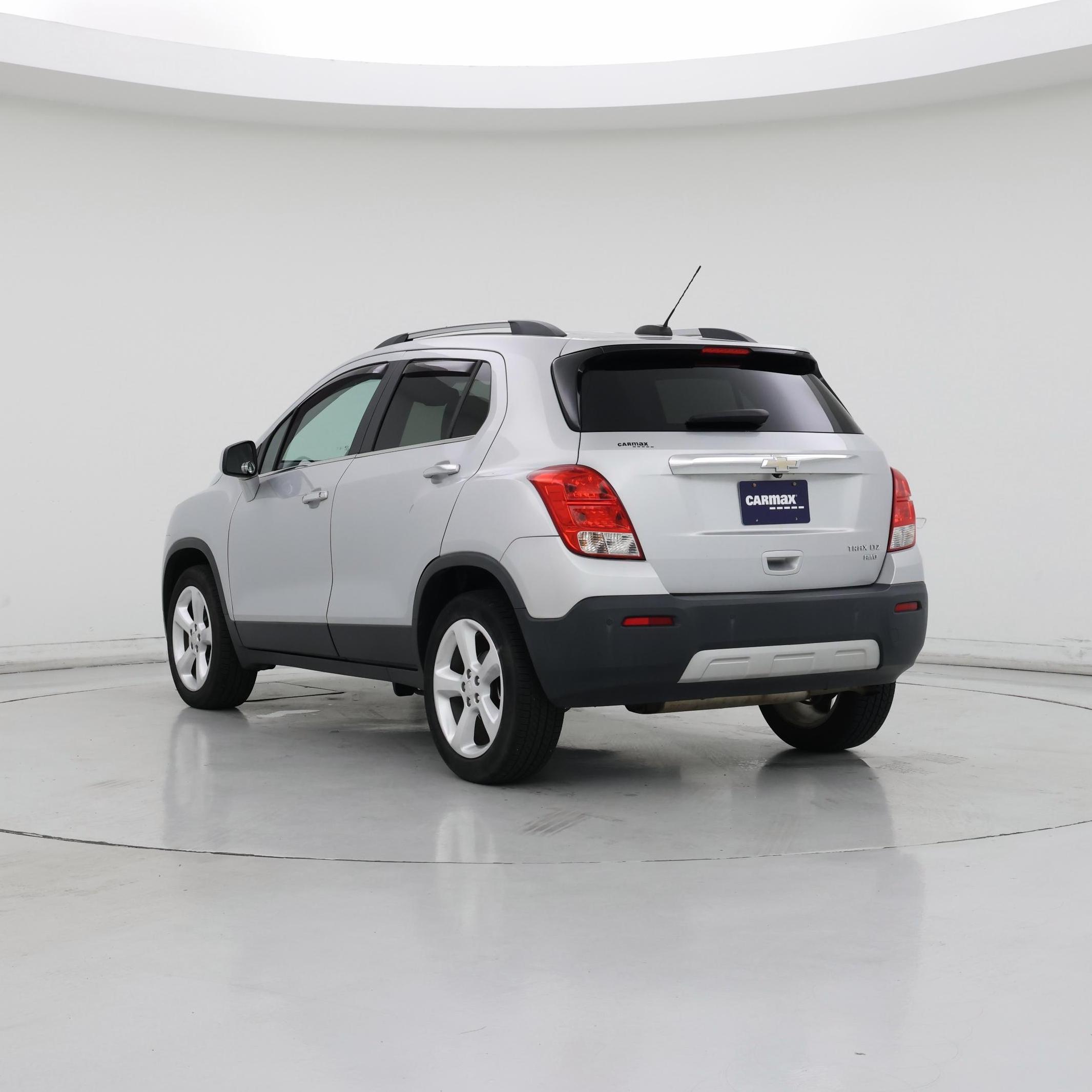 Thumbnail: 2016 Chevrolet Trax - 2
