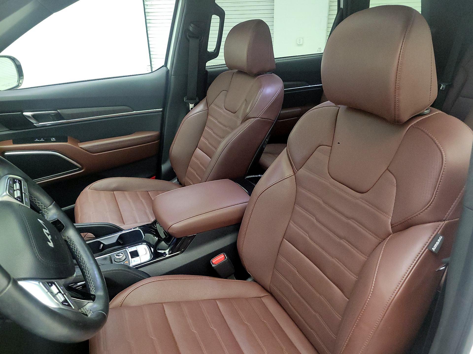 Thumbnail: 2023 Kia Telluride - 9