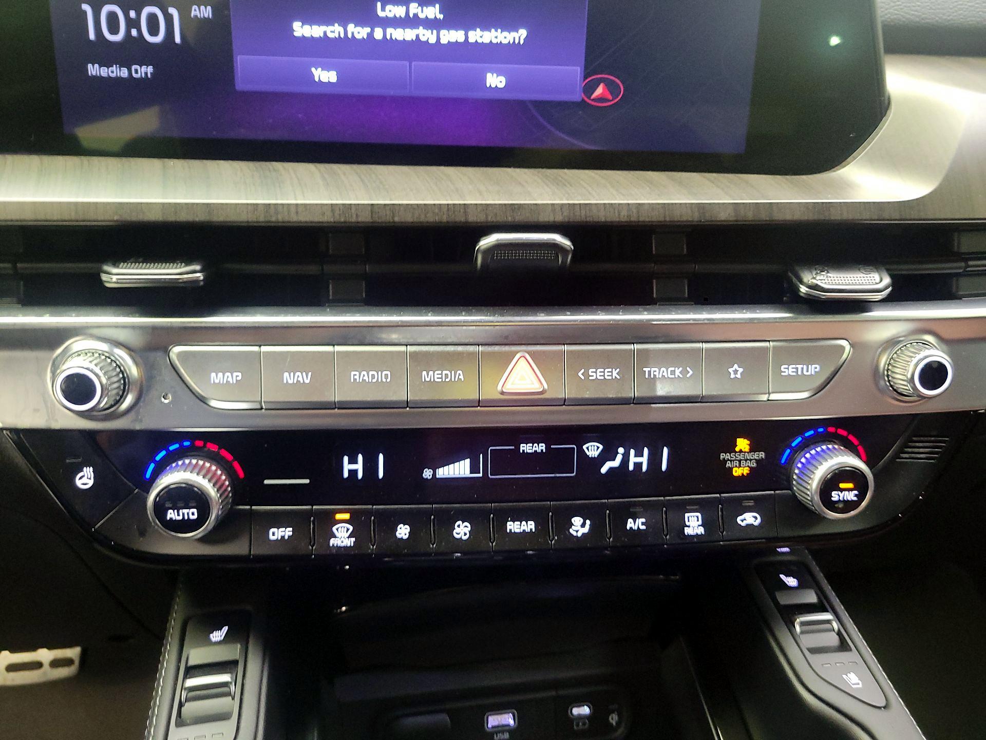 Thumbnail: 2023 Kia Telluride - 15