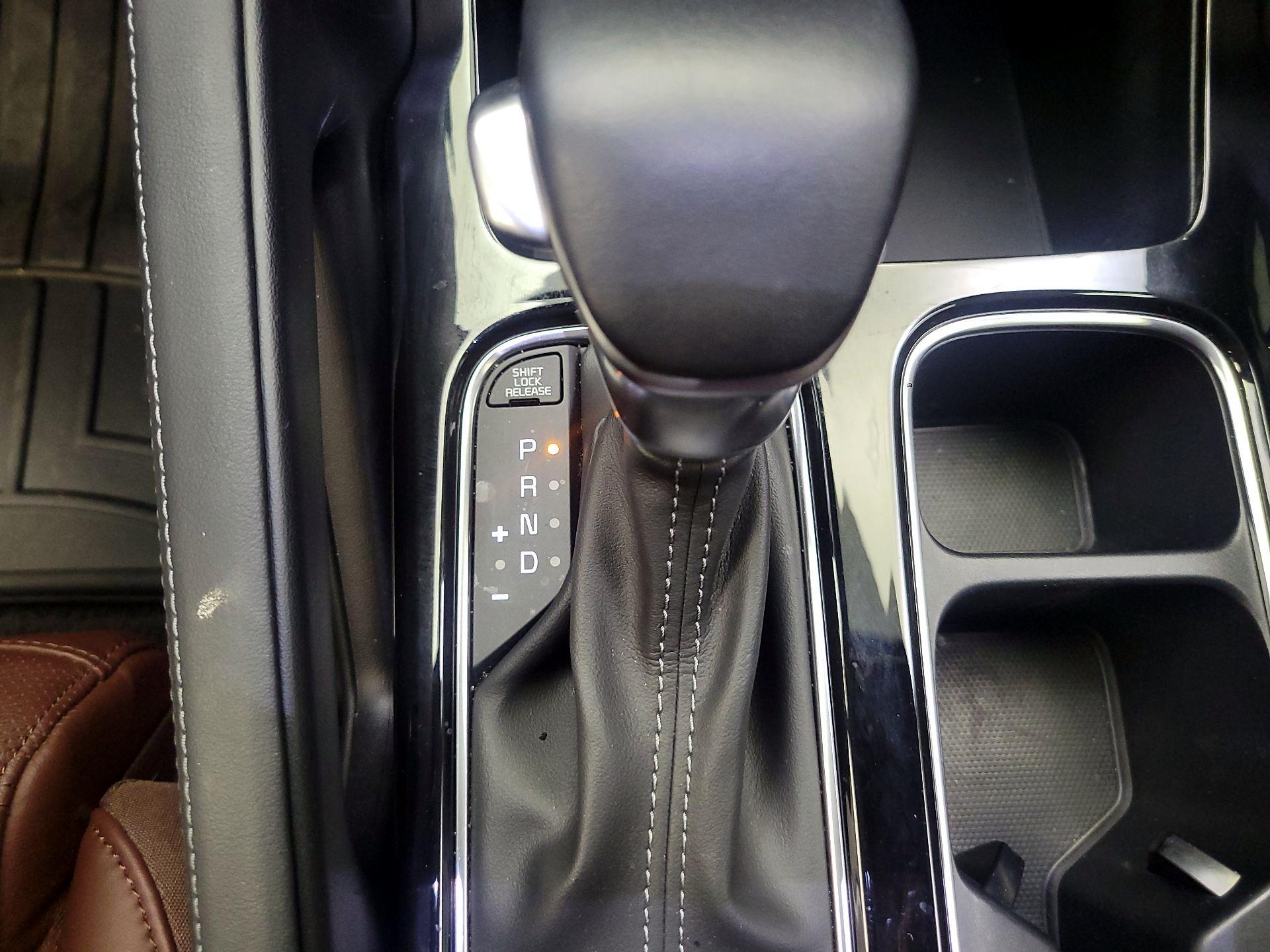 Thumbnail: 2023 Kia Telluride - 16