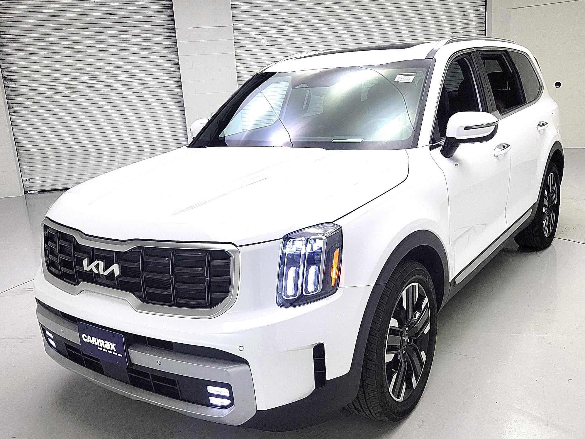 Thumbnail: 2023 Kia Telluride - 3