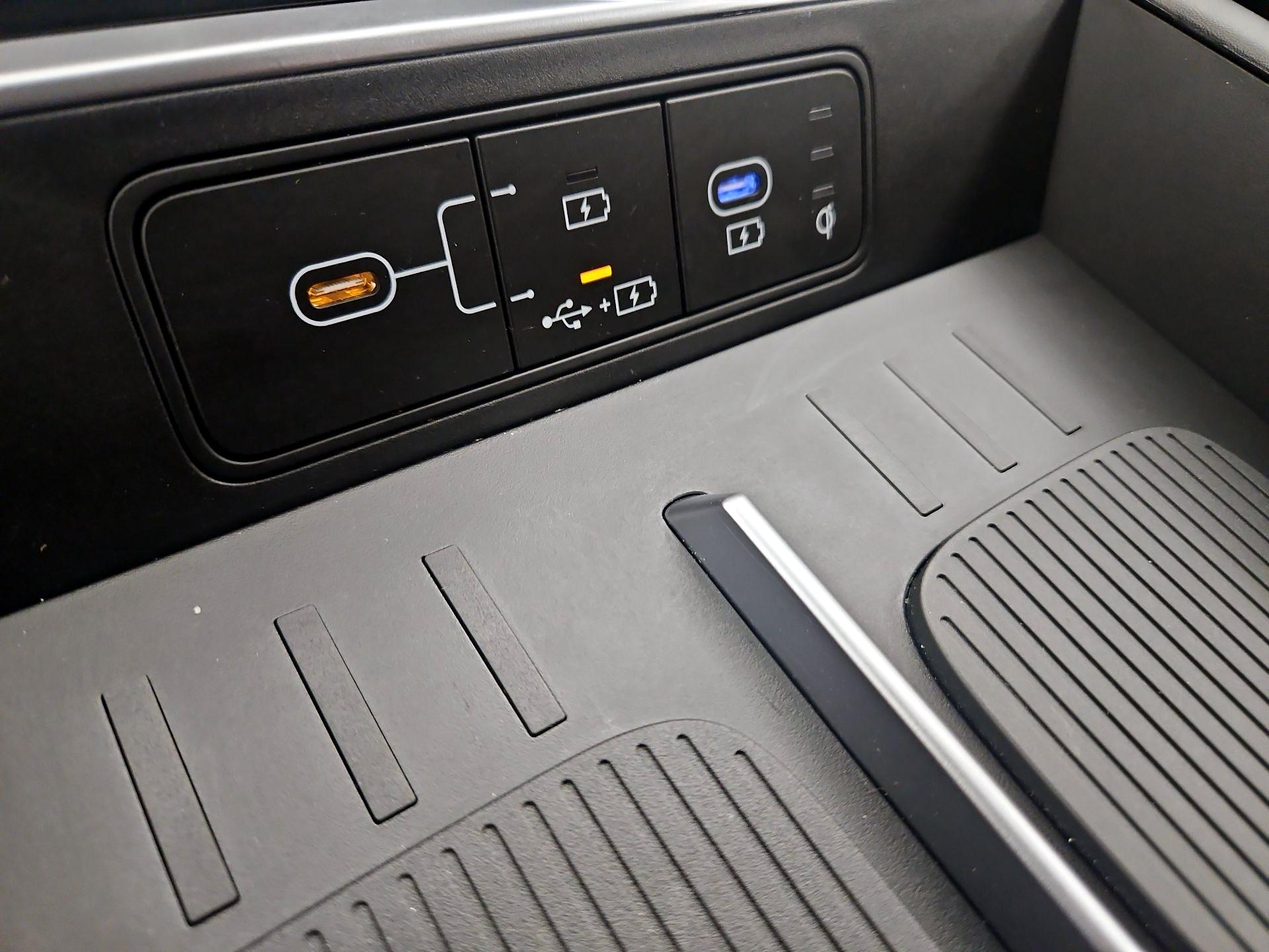 Thumbnail: 2024 Hyundai Santa Fe - 19