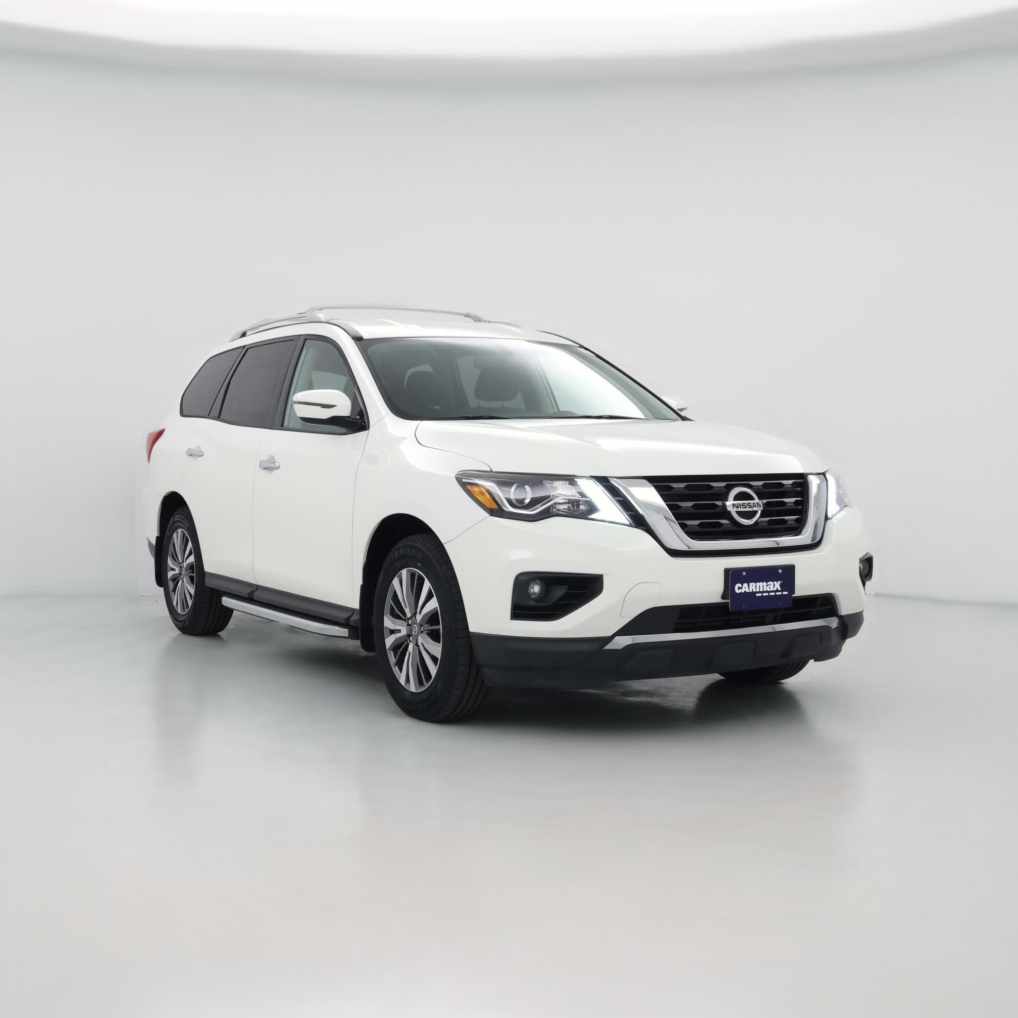 2020 Nissan Pathfinder SV