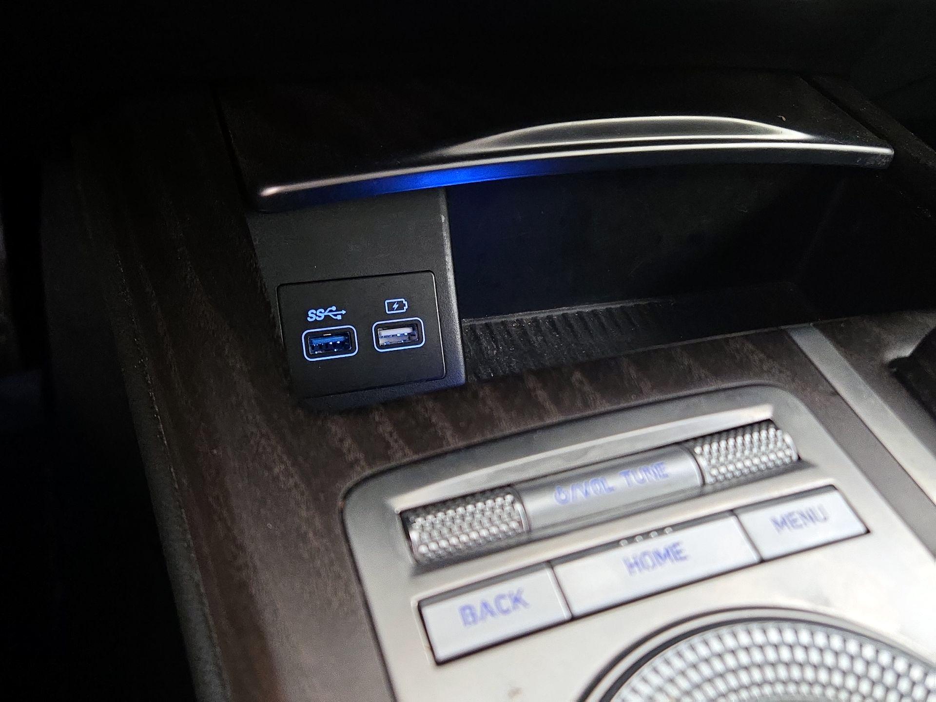 Thumbnail: 2021 Genesis G80 - 19