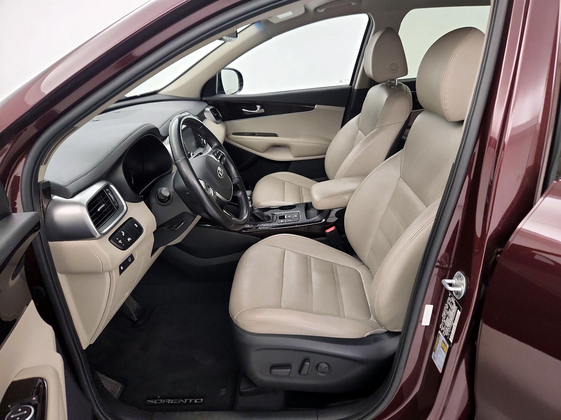 Thumbnail: 2019 Kia Sorento - 11