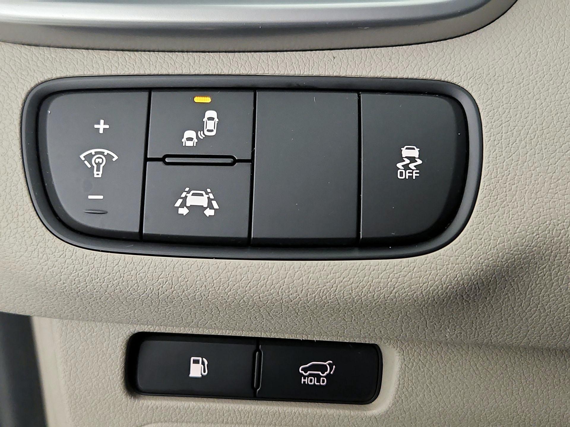 Thumbnail: 2019 Kia Sorento - 13