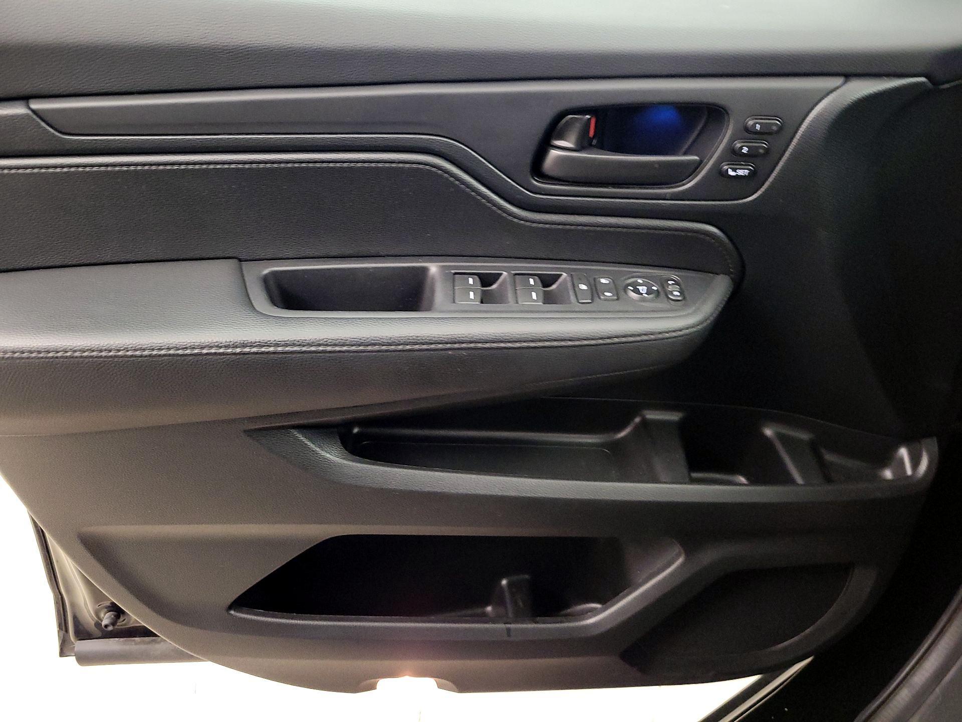 Thumbnail: 2023 Honda Odyssey - 12