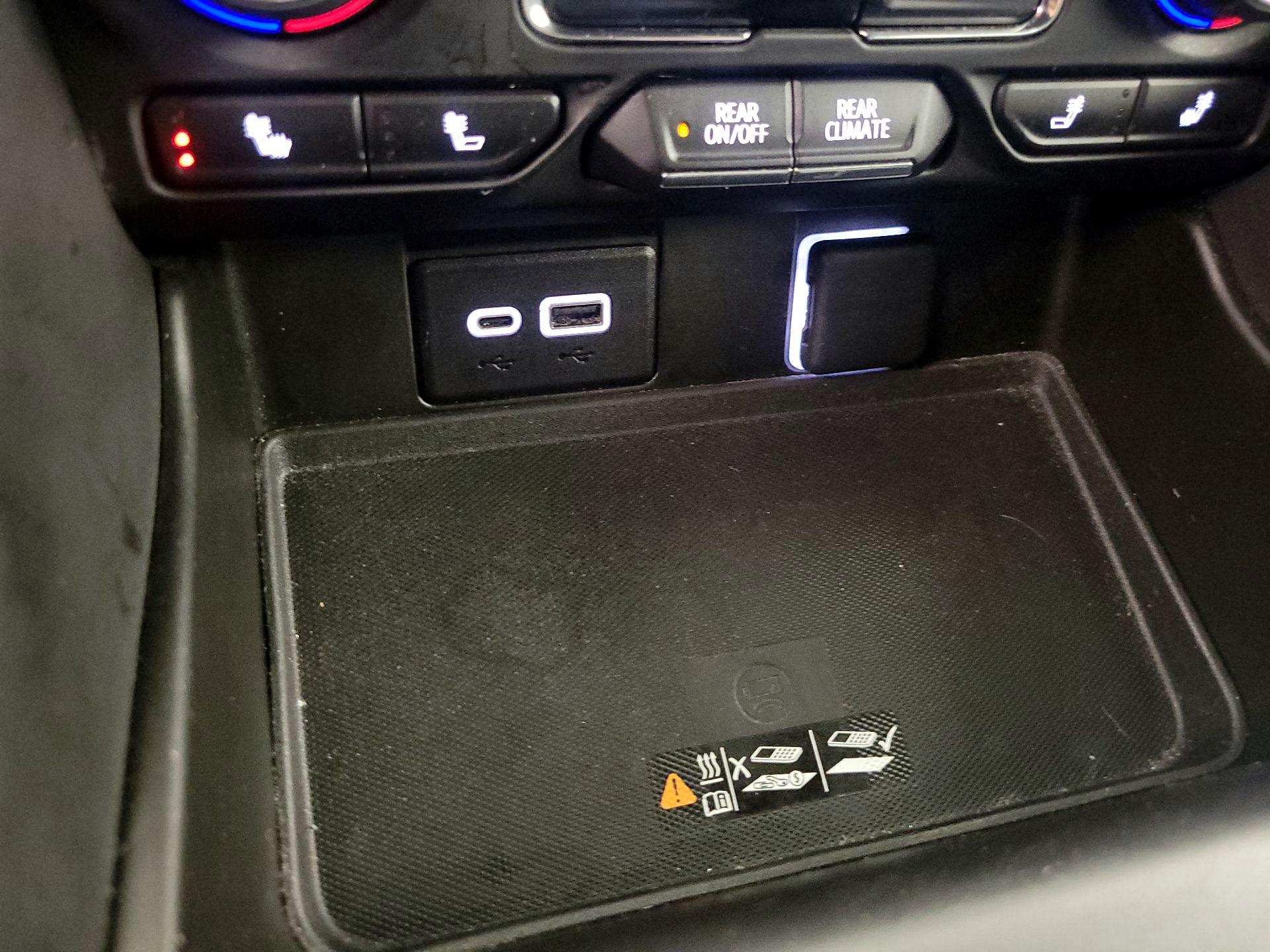 Thumbnail: 2023 Chevrolet Tahoe - 19