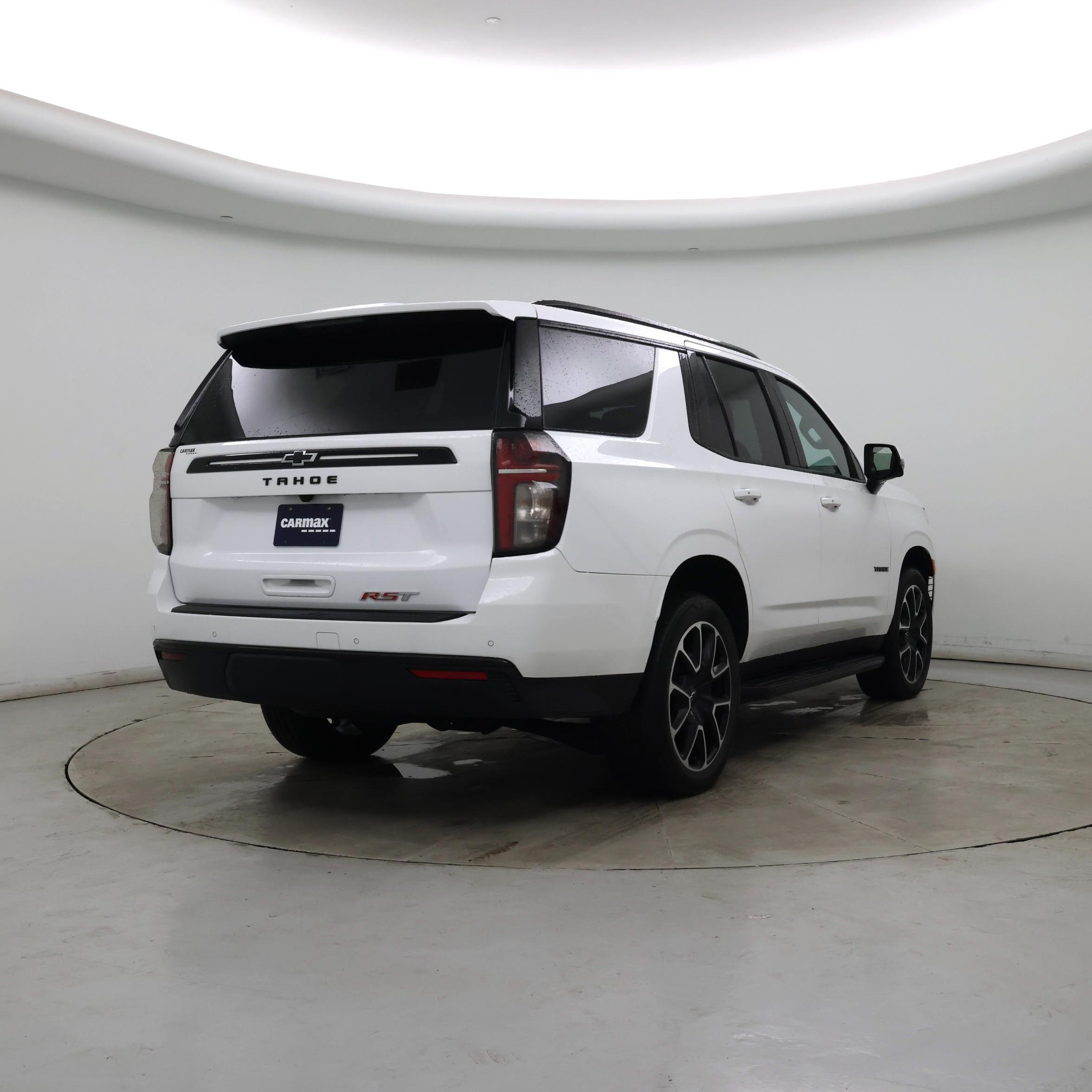 Thumbnail: 2023 Chevrolet Tahoe - 8